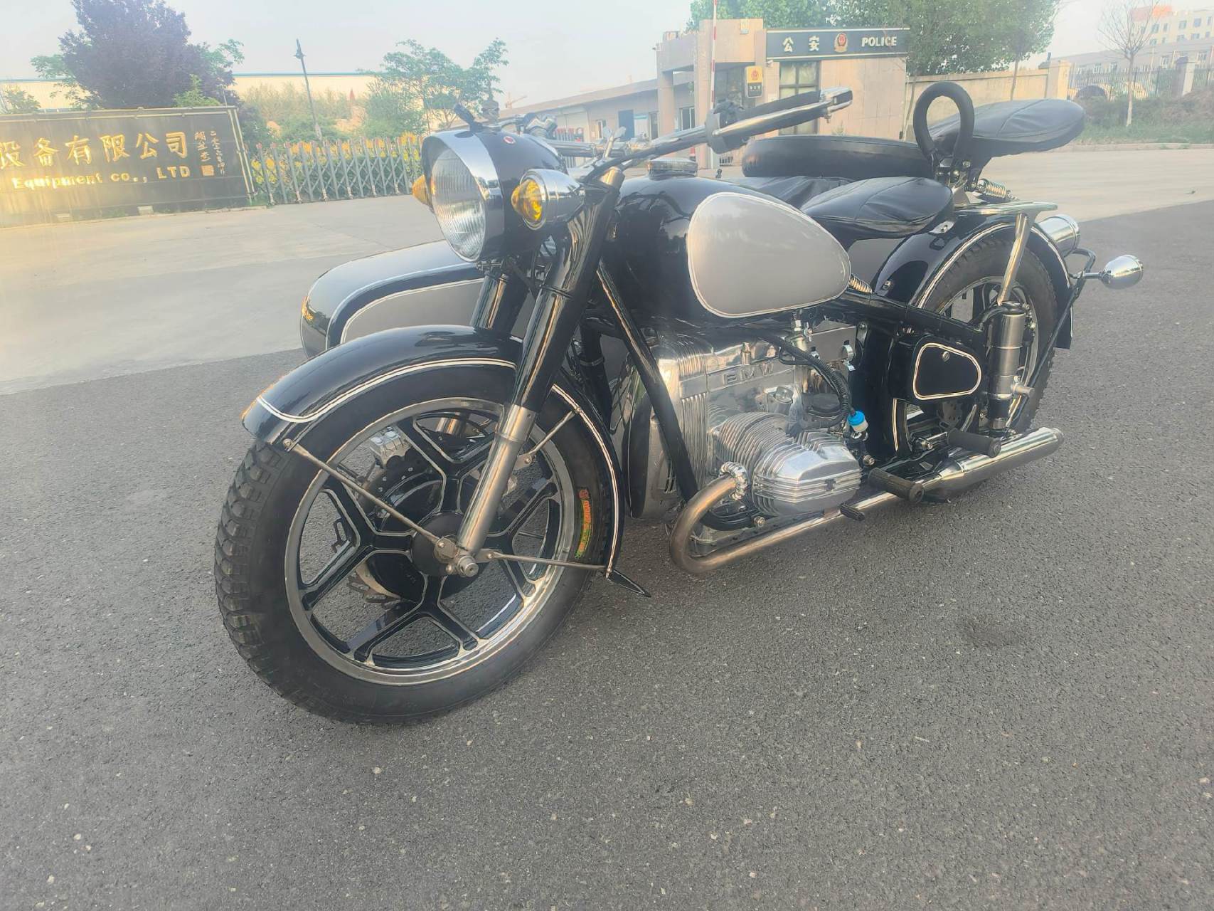 宝马r100边三轮摩托车(包牌)宝马r100边三轮摩托车(代同行出),原装