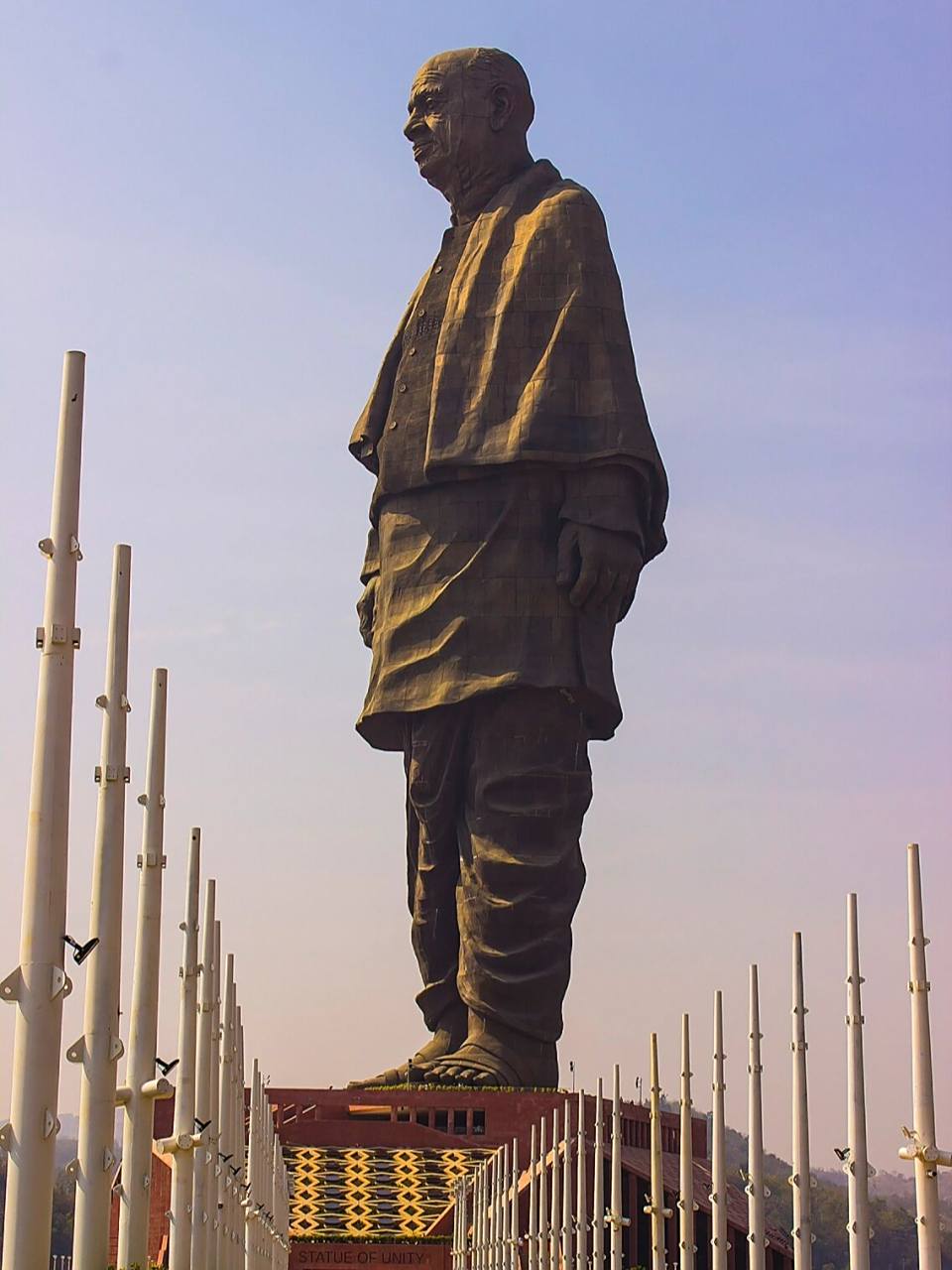 高达182米的团结之父雕像 团结雕像(statue of unity)位于印度