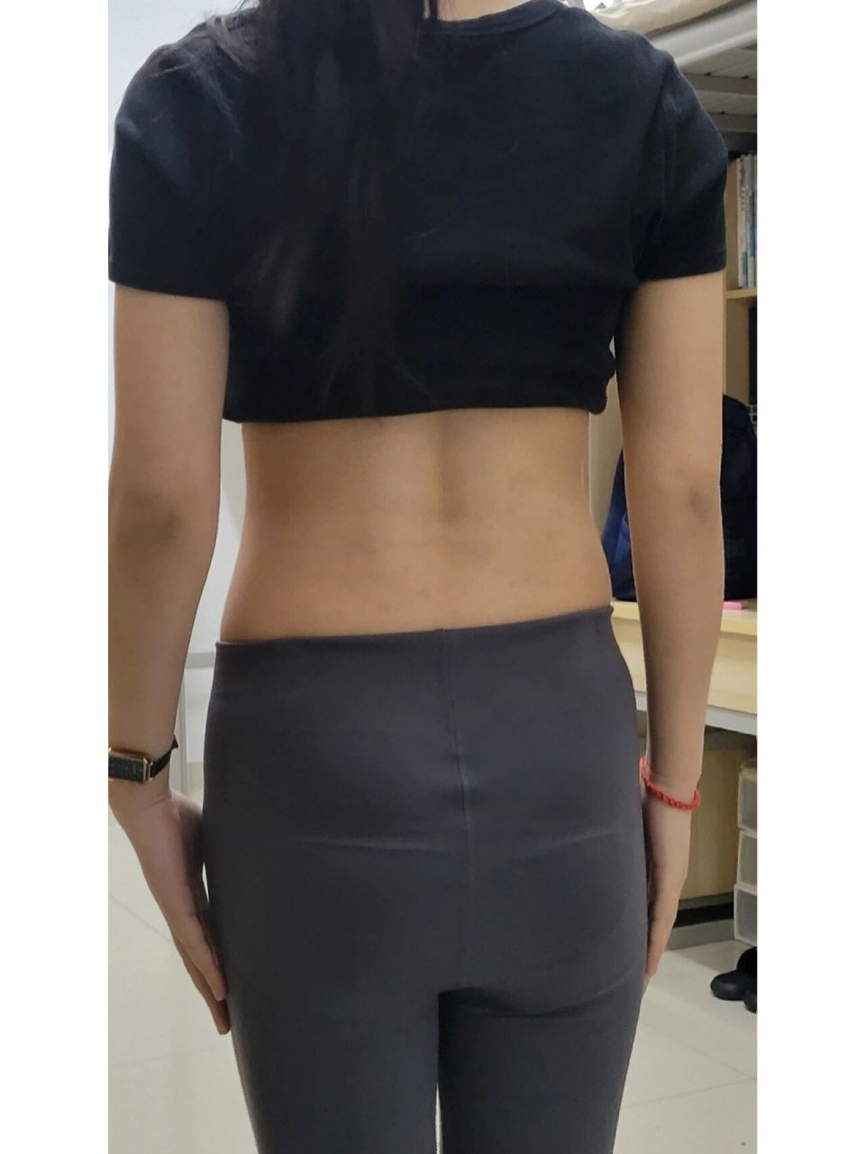 求姐妹们都给我去练腰线和屁股屁股!