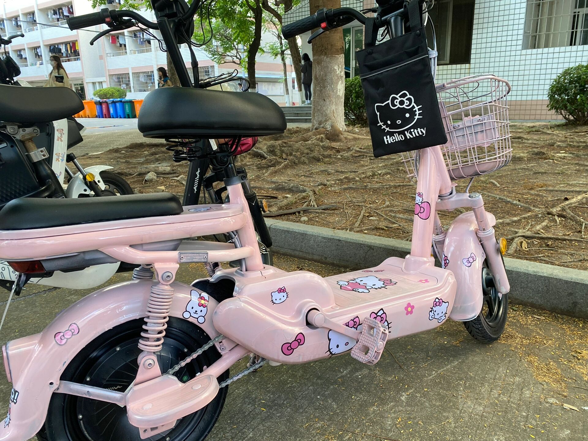 hello kitty电动车