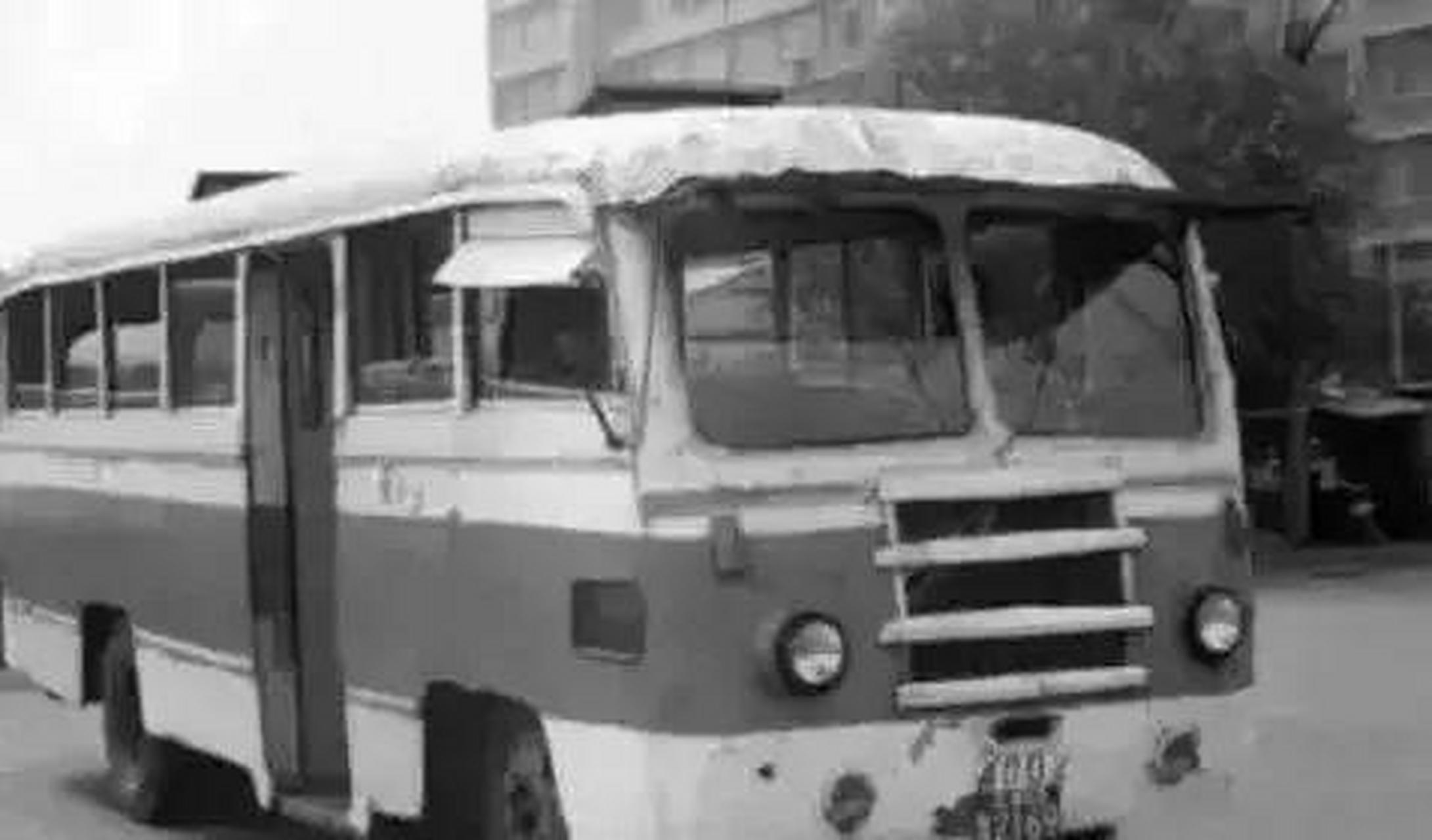 曾经风靡一时的长江客车.