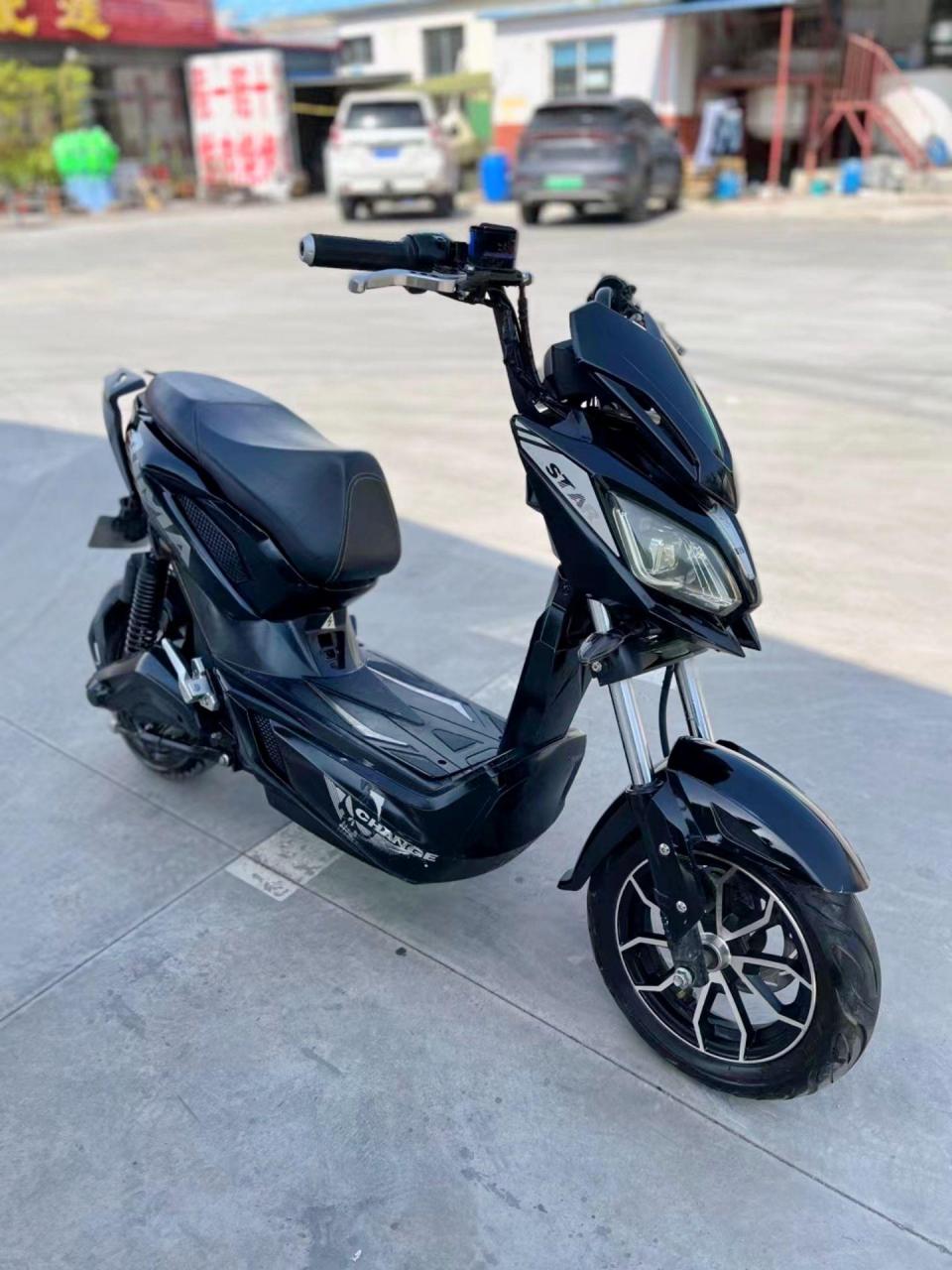 爱玛小极客 mix 车况精品