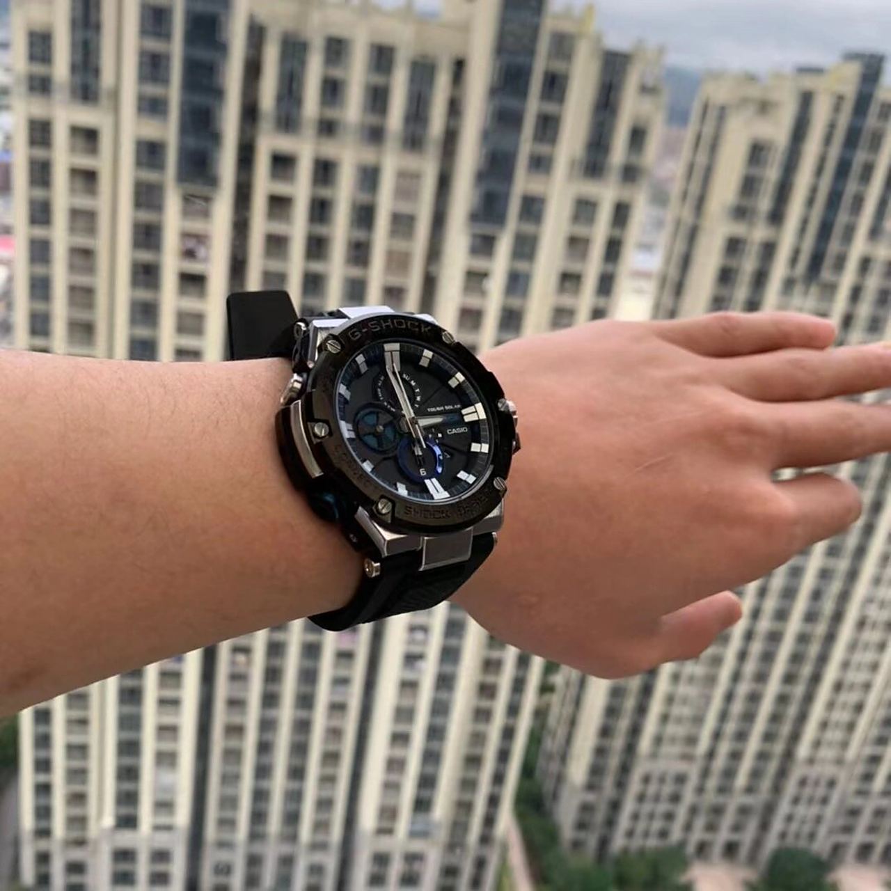 卡西欧手表 g-shock卡西欧gst-b100系列,经典防震表盘设计 一键亮灯