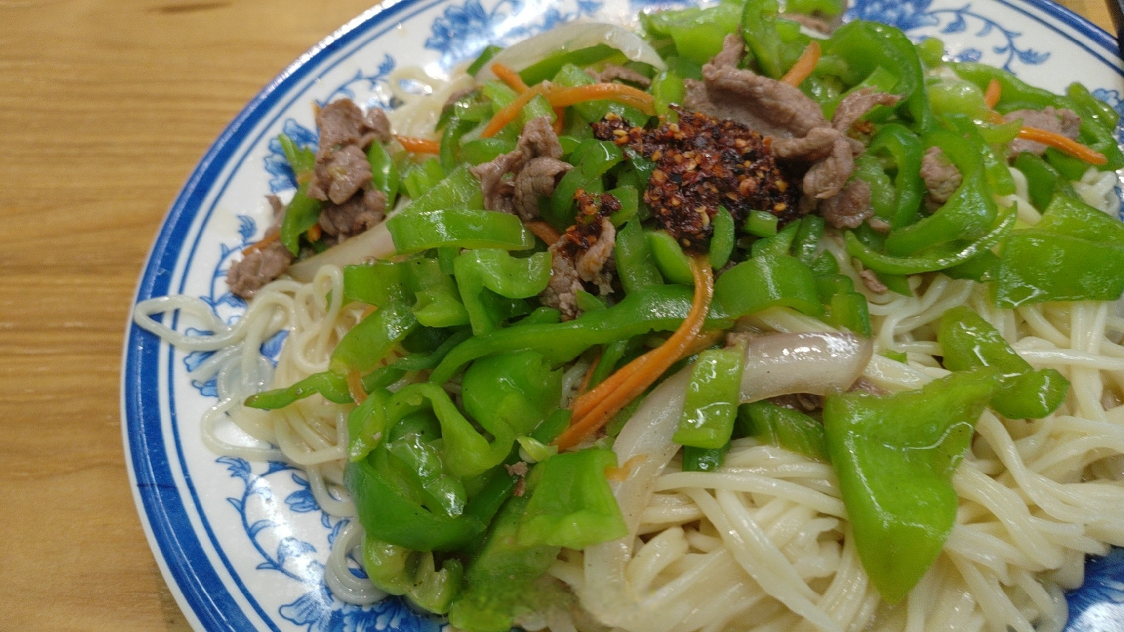 在河海 吃什么#河海大学# 坐标常州校区二食堂～青椒炒牛肉盖浇面90