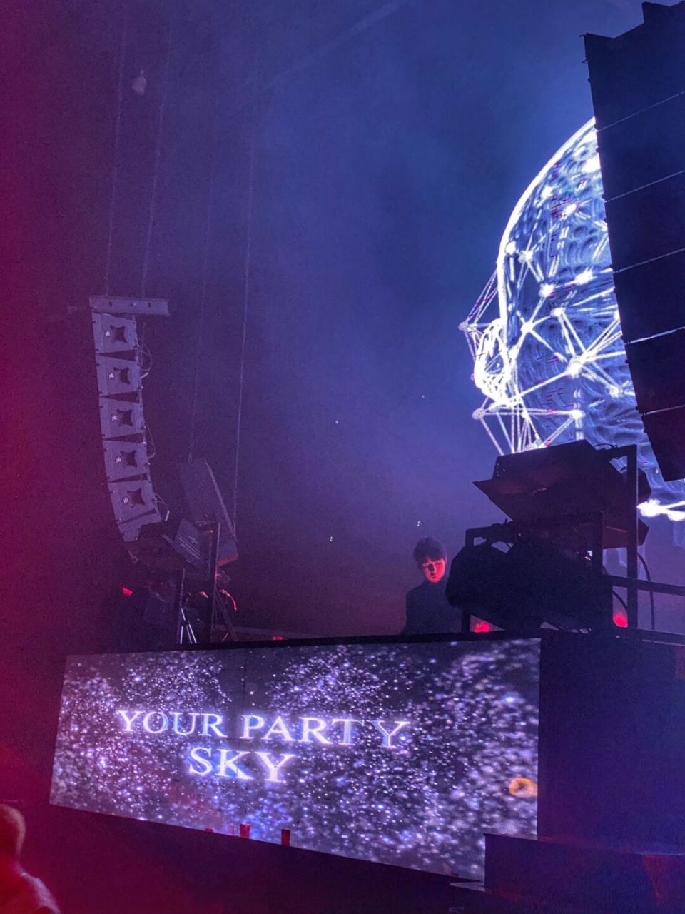 成都来了一群美女帅哥朋友到乐山 必须带他们来乐山最hi的场子玩 - 11