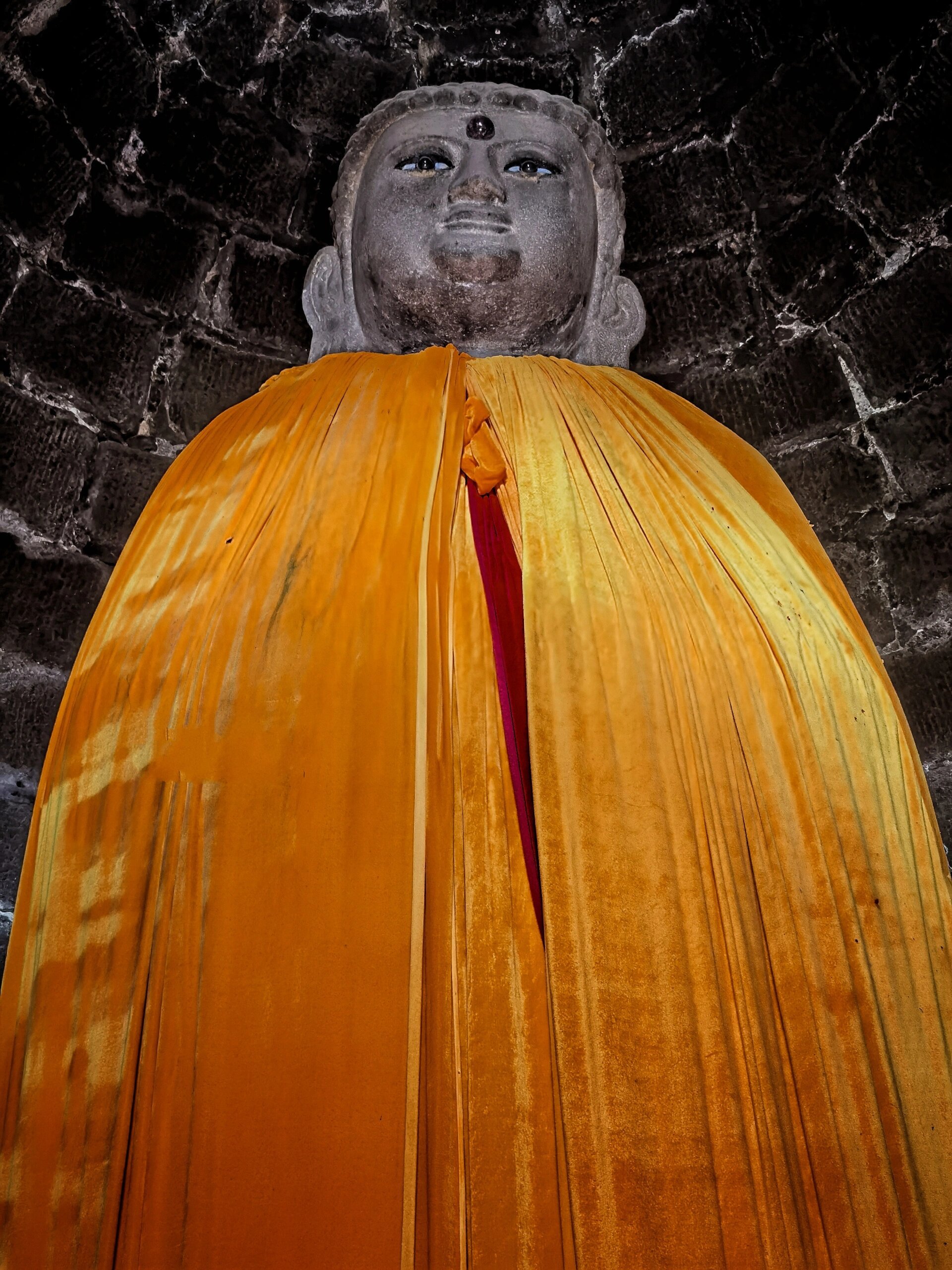 神秘的大佛 关闭多年 房山白水兴隆寺重开