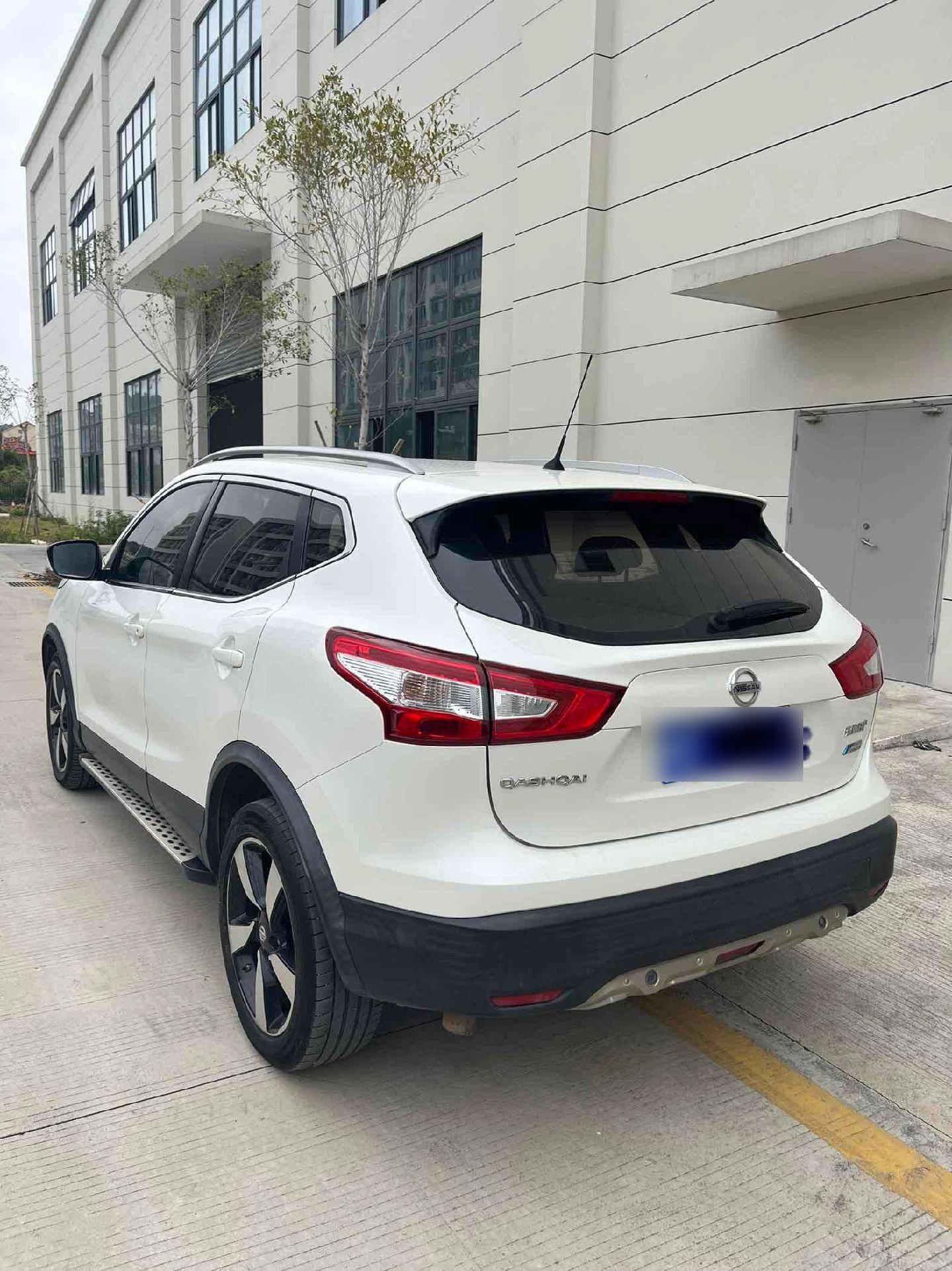 18年9月份上牌日产逍客2.0两驱自动无天窗智享版15