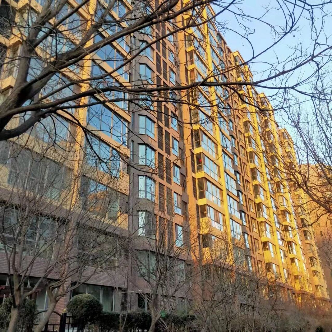 呼市买房‖如意开发区 上东领海 精装三居 年底超级便宜的一套房 119