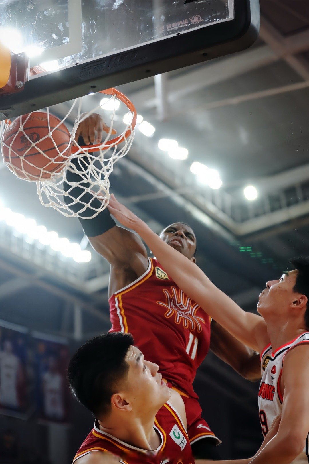 得分王巅 峰对决 突破极限相关图片1