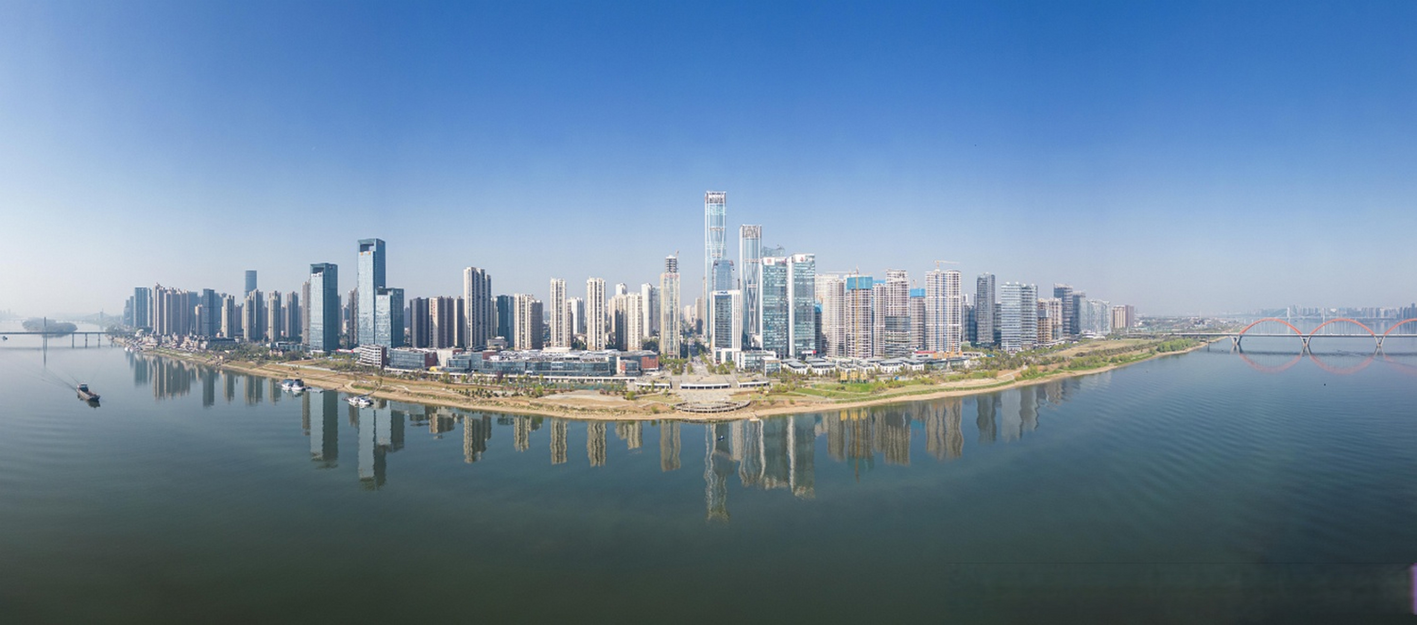 29日,《长沙市全力建设全球研发中心城市的若干政策》(以下简称《若干