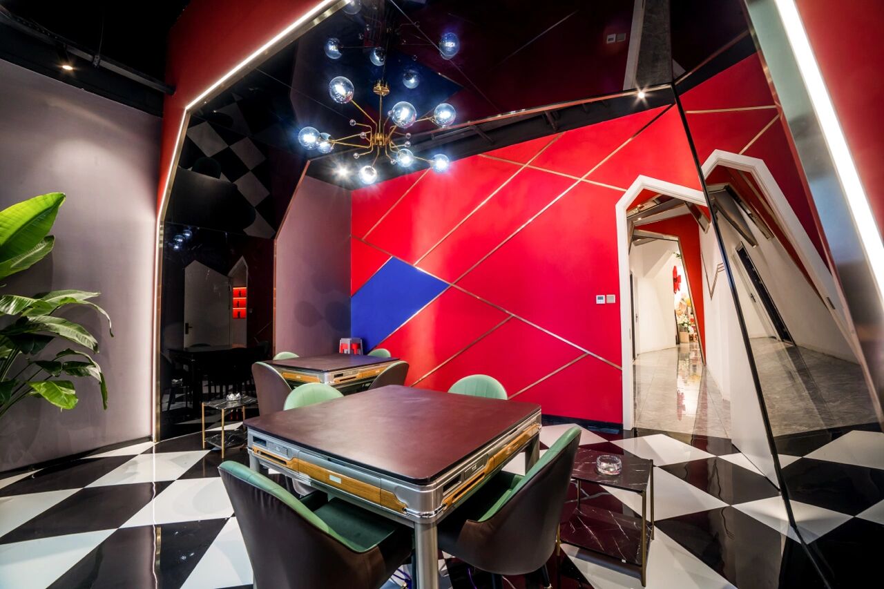 朋友生日和闺蜜打卡了成都的一家网红轰趴馆,环境真的超nice,是我去过