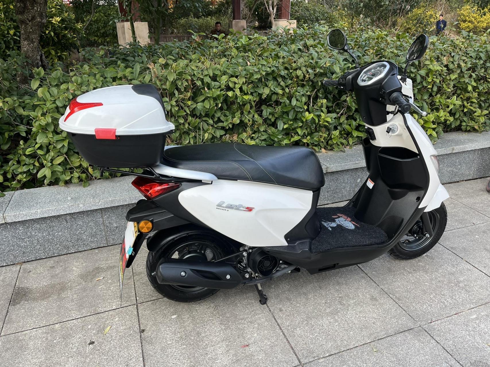 新到:2021年7月上牌铃木qs110t-3,电喷发动机,手续齐全,车况非常好