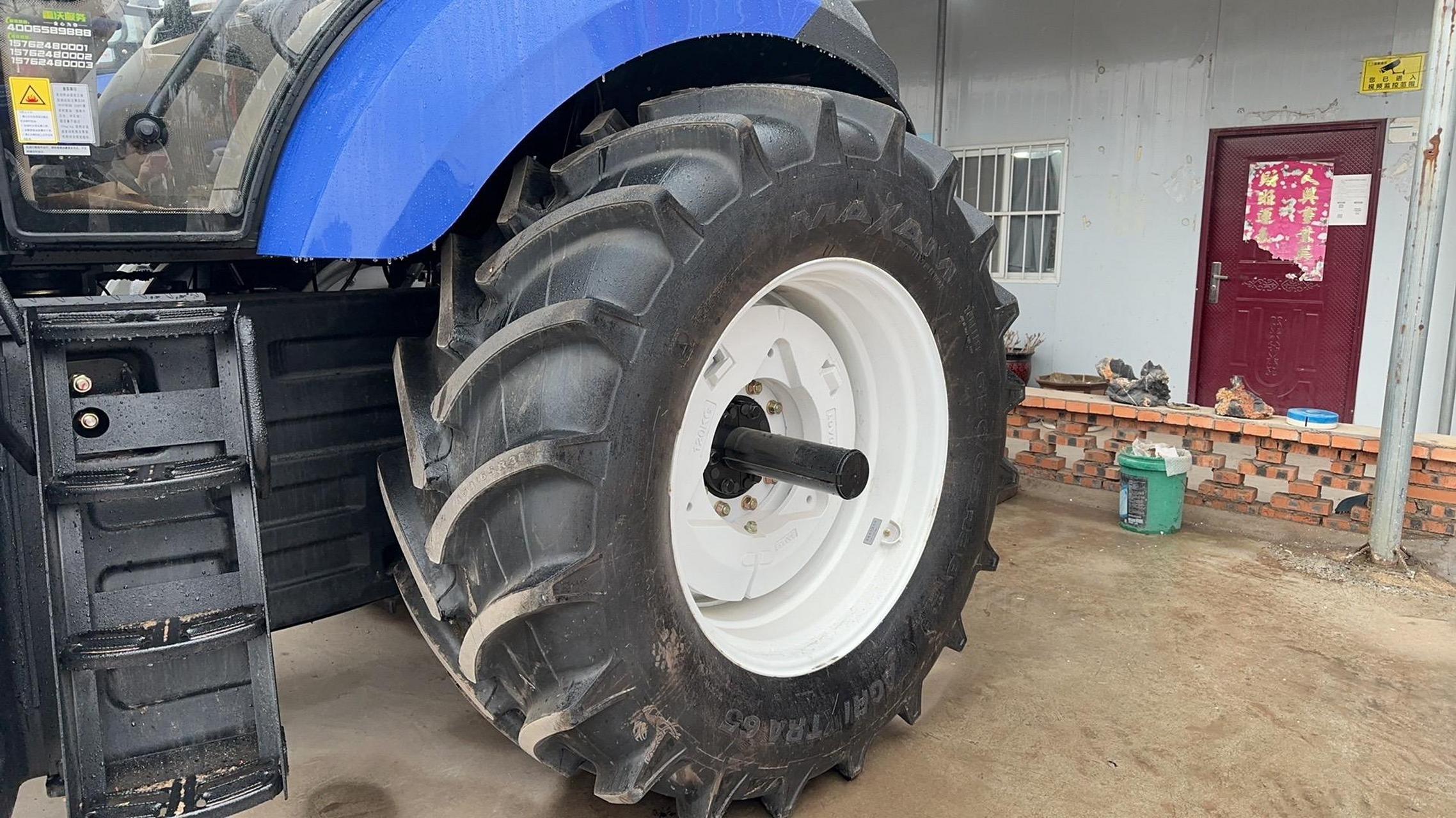 雷沃2204新款大马力拖拉机,颜值高,保值高,工作效率高!