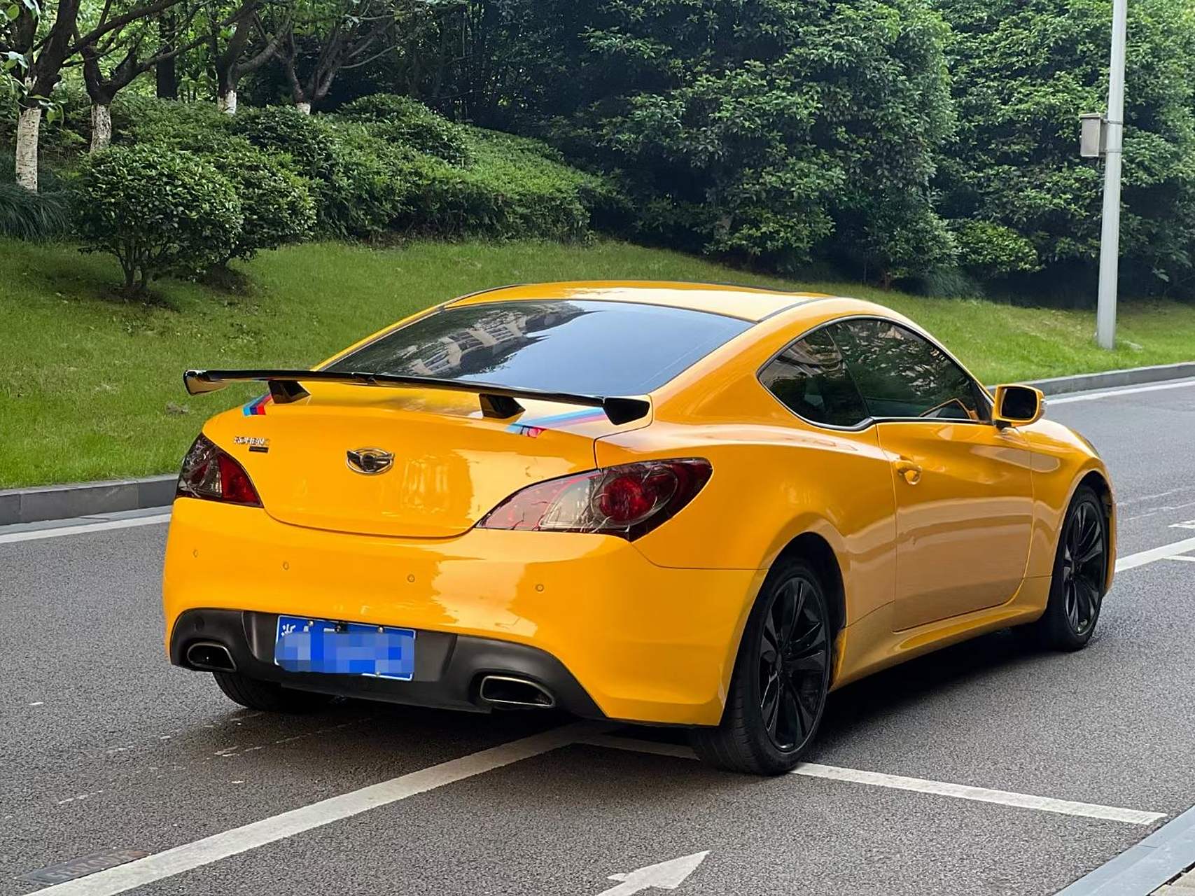 96新到11年现代劳恩斯酷派跑车,安全行驶9万公里,车况原版,内饰改装