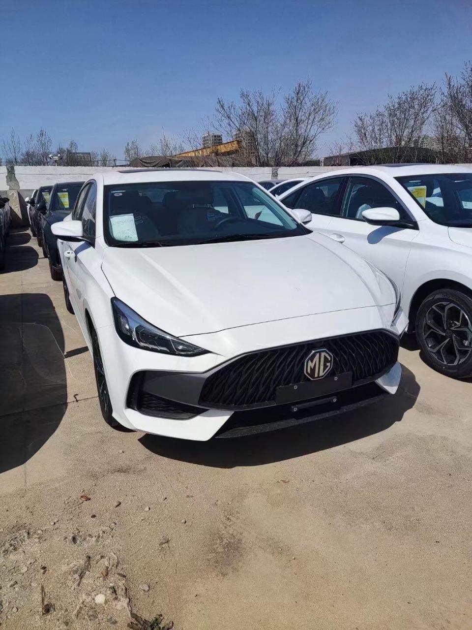 名爵5 mg5 自动挡,指导价82900 包牌包税6万大几,现车现手续,要的快来