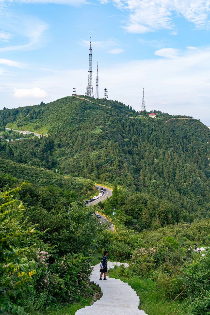 梅岭罗汉峰观景台图片