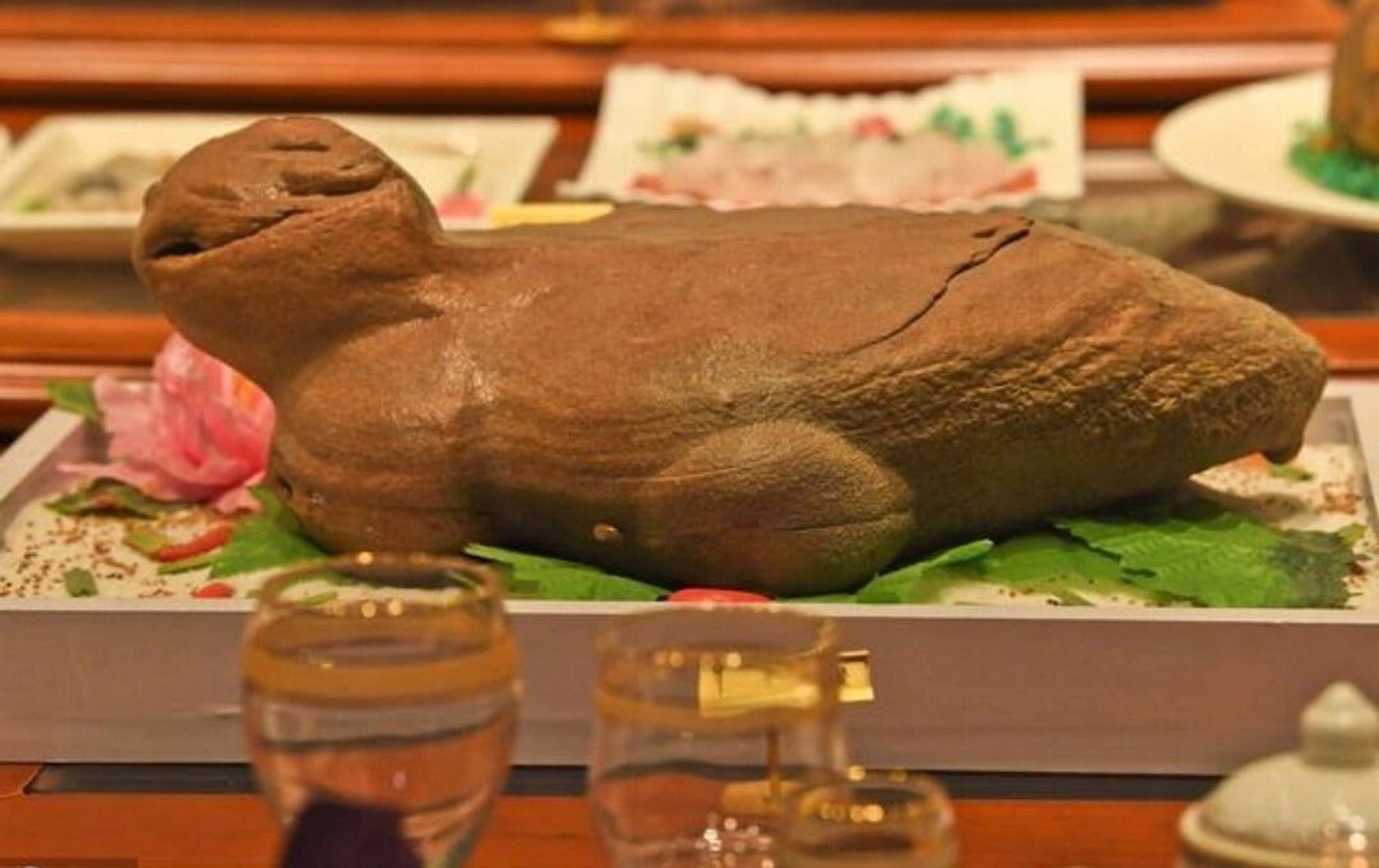 8亿的天下第一石头宴98 盛宴拥有1088道奇石菜肴 这千余种奇石宴