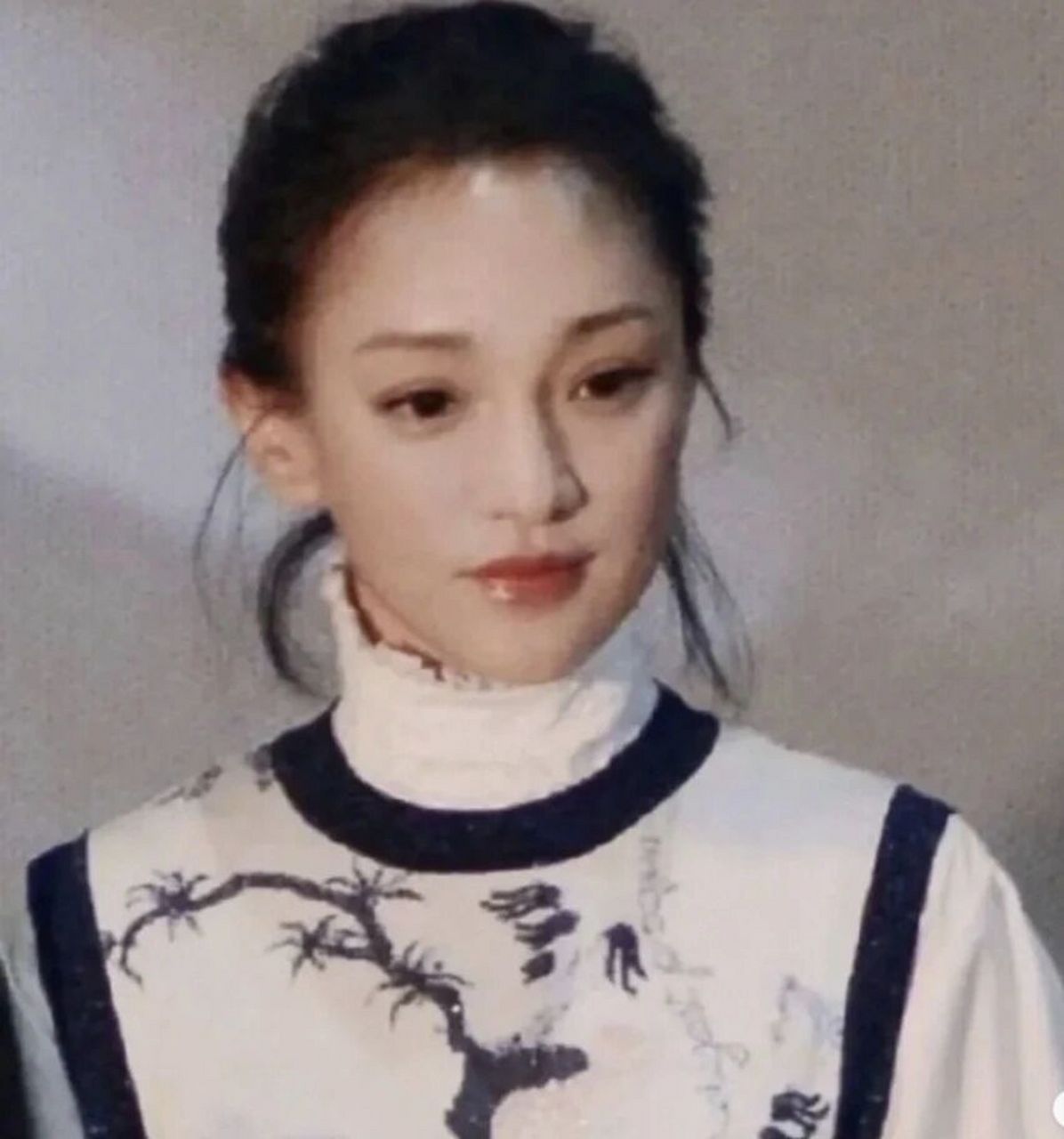 周迅头像/爱用头像之周迅真的超有灵气呀