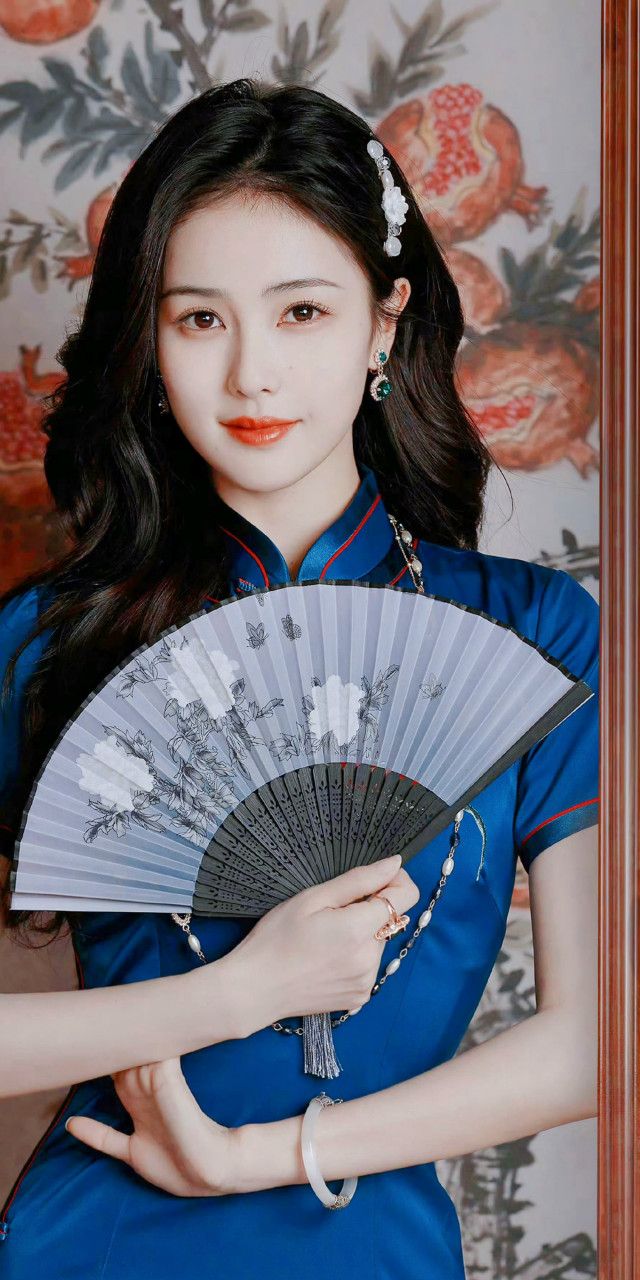 白鹿旗袍造型精选壁纸合集