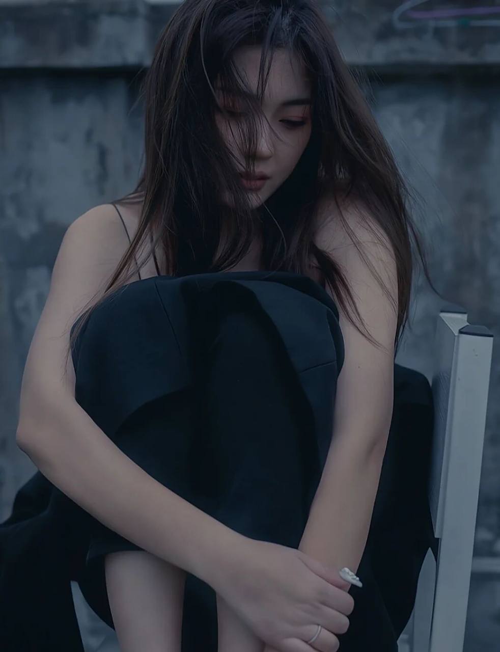 伤感图片 明白了一个道理:别掏心掏肺对一个人好,总有一瞬间让你彻底