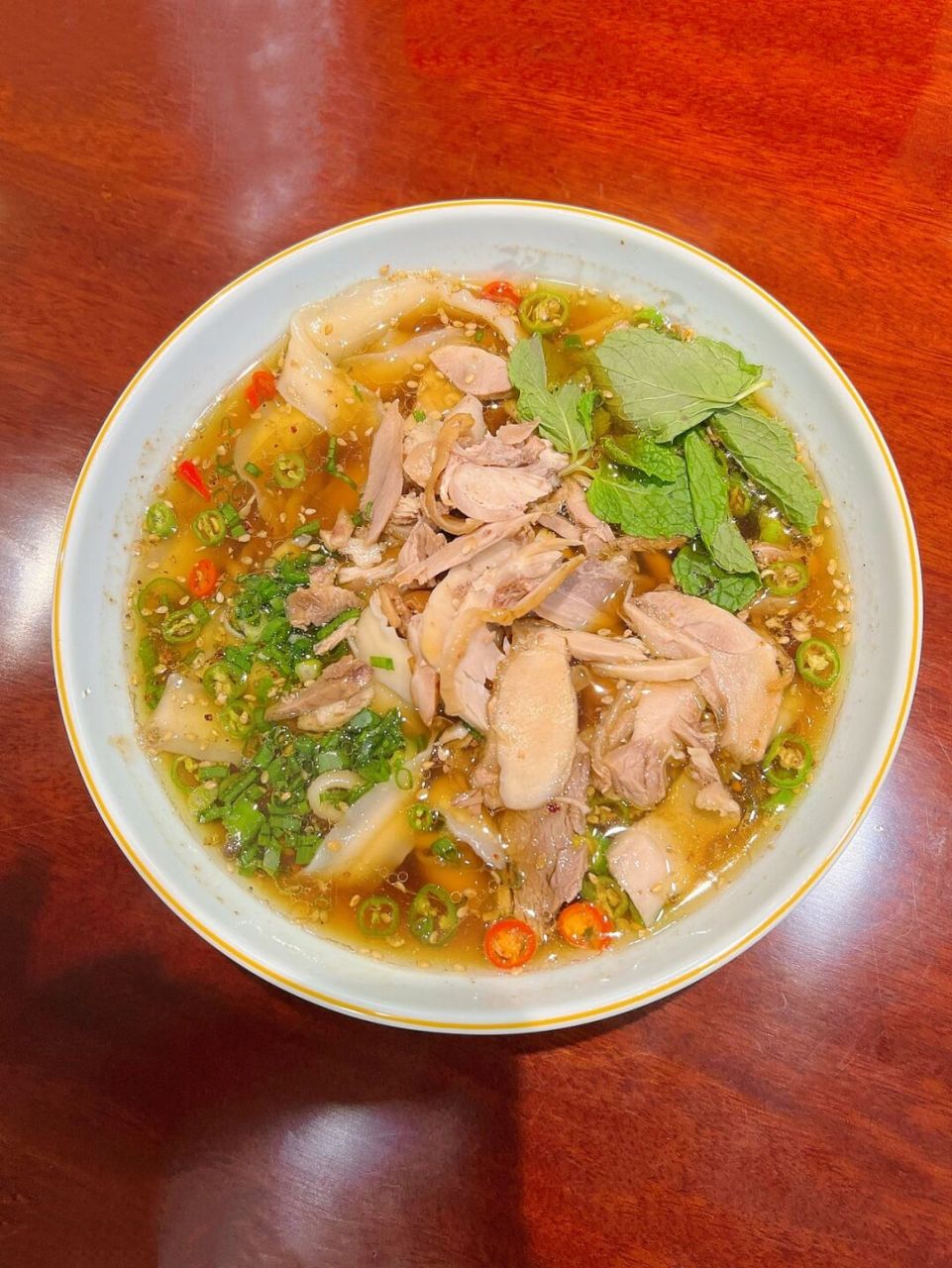 人生不过三碗面 人面 情面 场面 吃好这三碗面并不容易 再豪华的场面