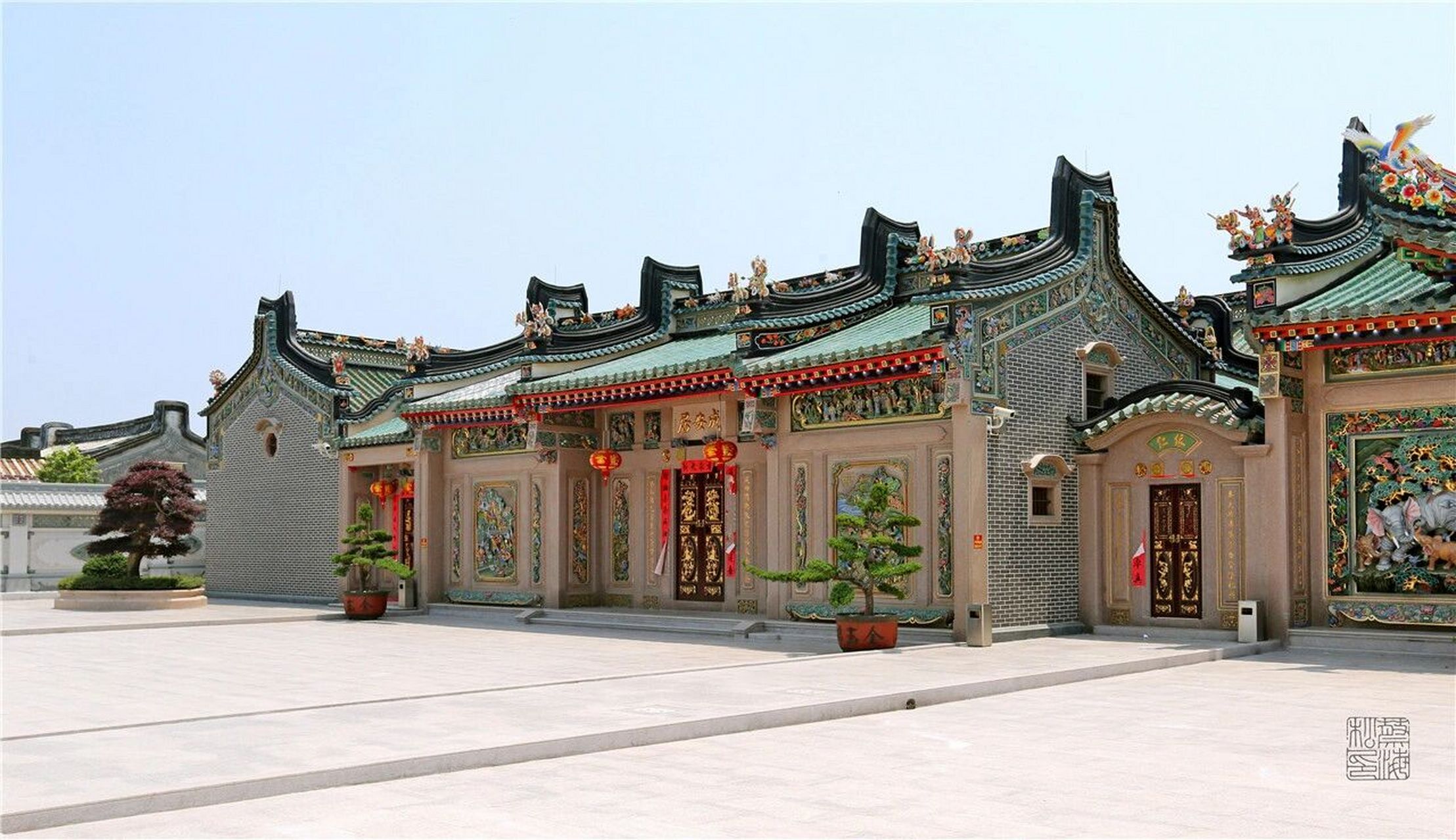 潮阳永兴里一一潮汕新建的"驷马拖车"大厝 永兴里,座落在潮阳铜孟下岐