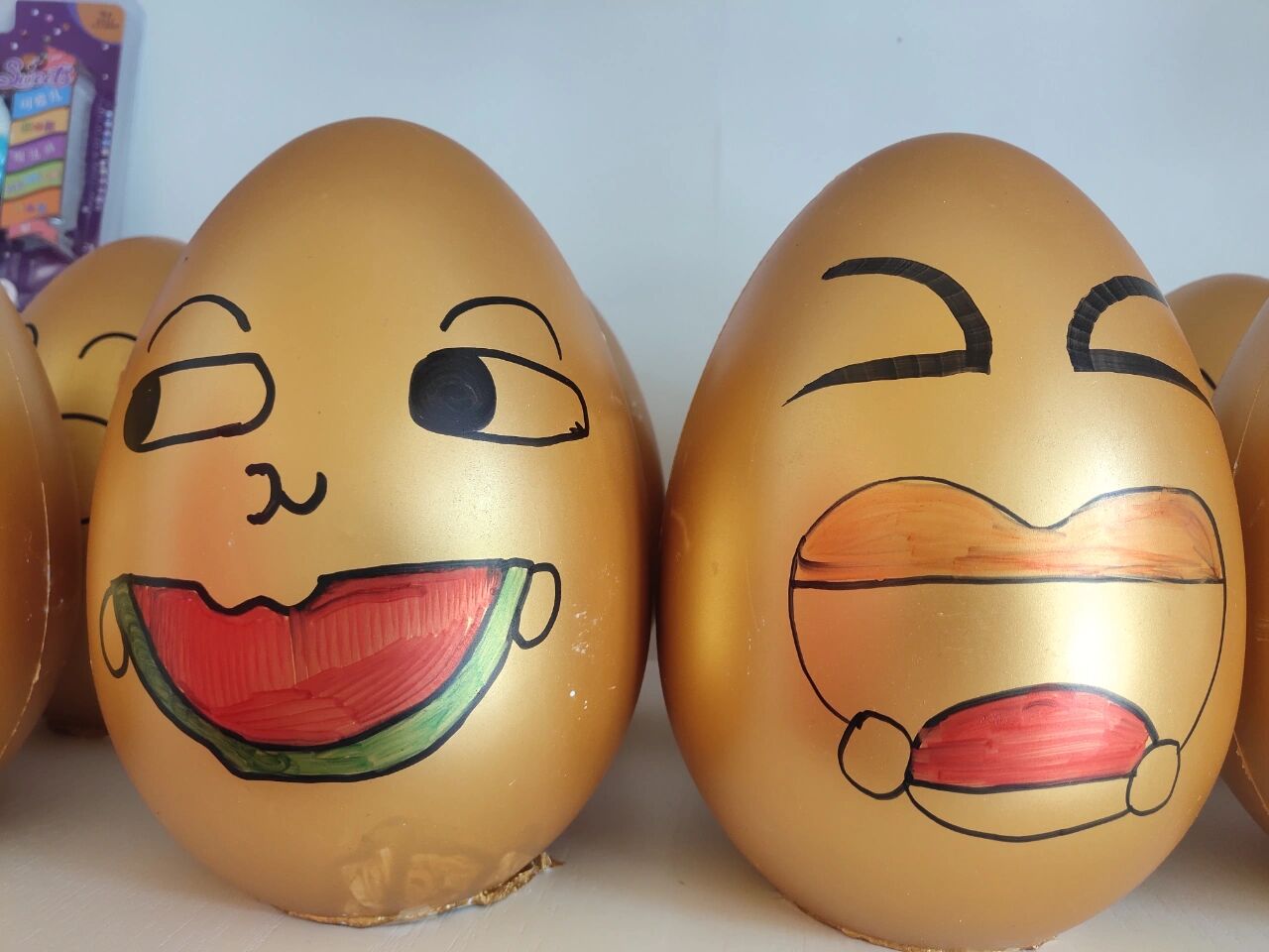 手绘金蛋画  创意美术 彩绘 砸金蛋 这么可爱的金蛋,你忍心砸嘛美术