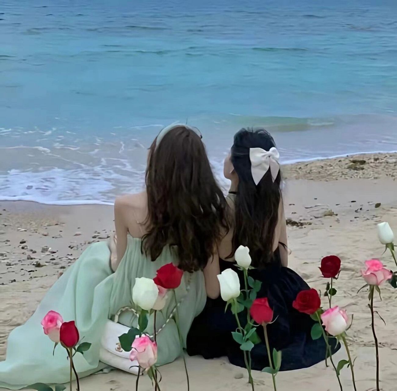 ins氛围感海边女生闺蜜头像 没有对象就跟闺蜜一起用吧