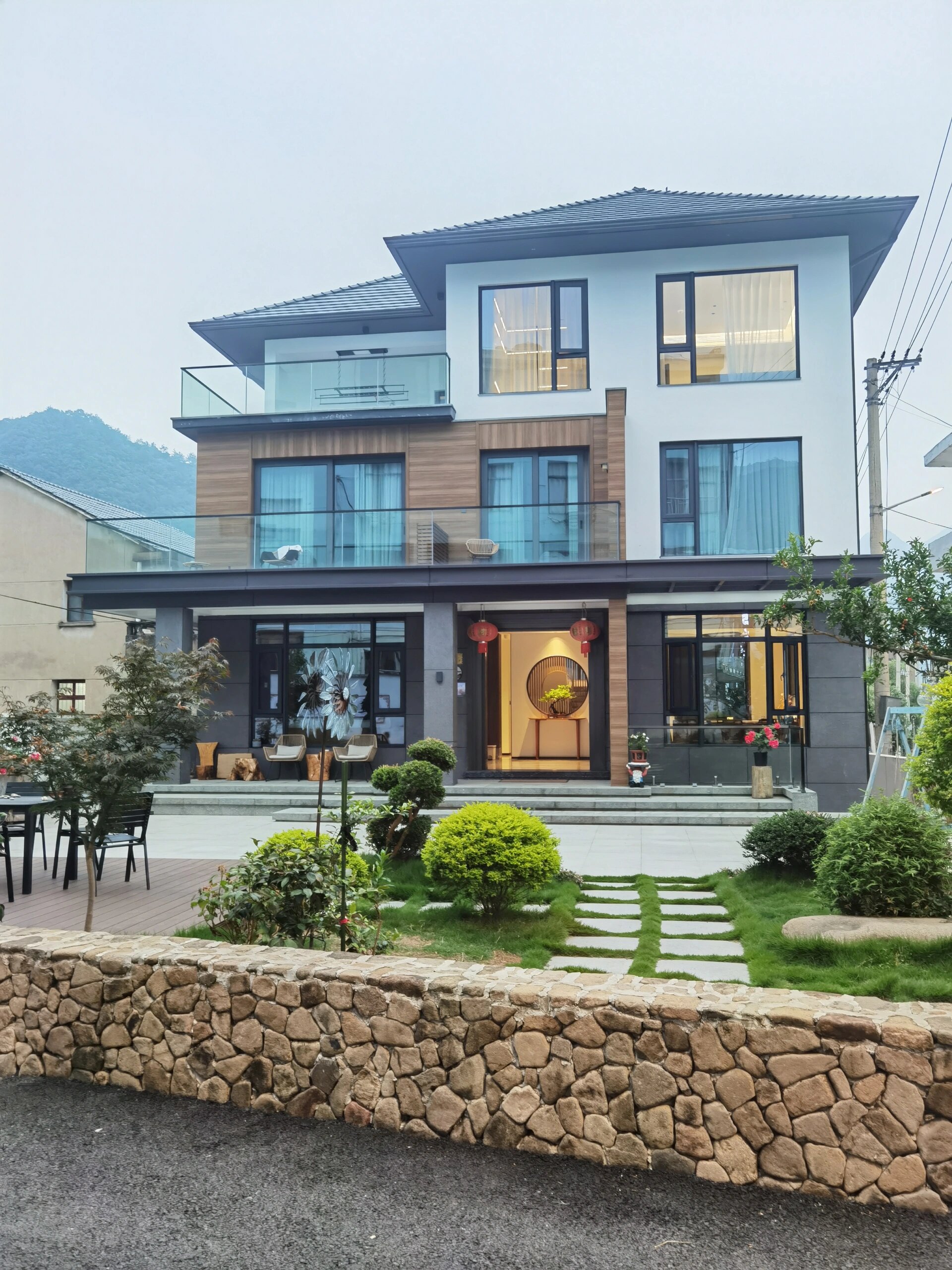 杭州周边农村自建房造的真漂亮啊