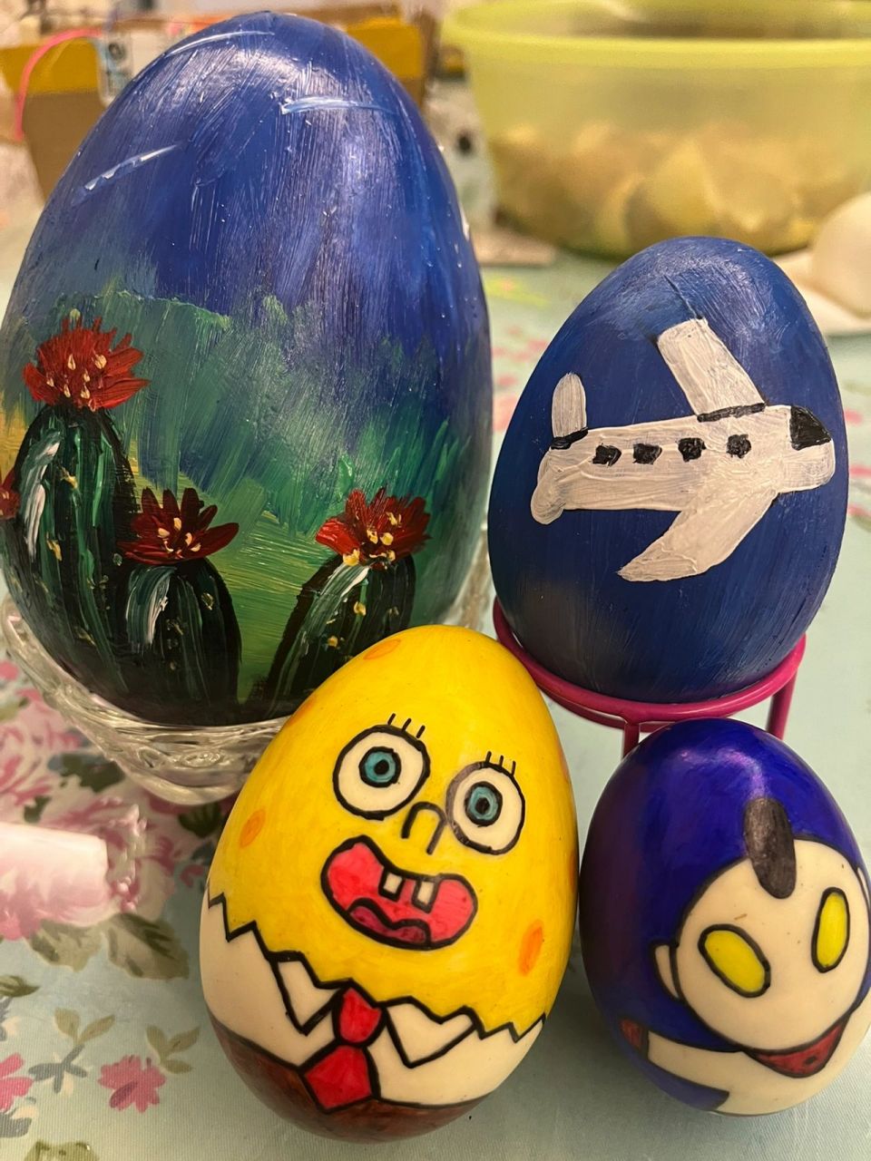 04蛋上作画 在鸡蛋04鹅蛋04鸵鸟蛋04上画画 	 这个不是真的蛋