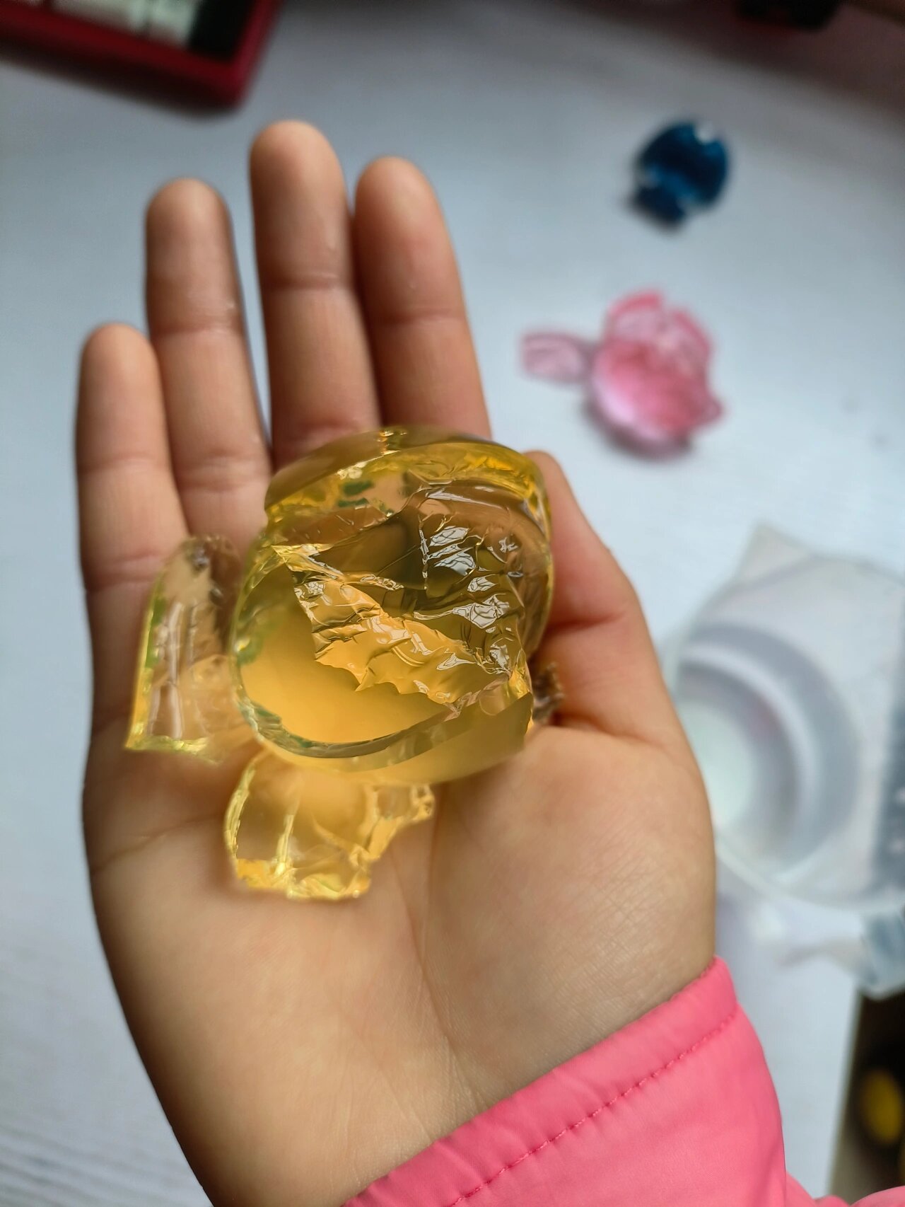 最大的水宝宝开裂了😭 我养了好多大的水宝宝 挑了两个最大的的和一