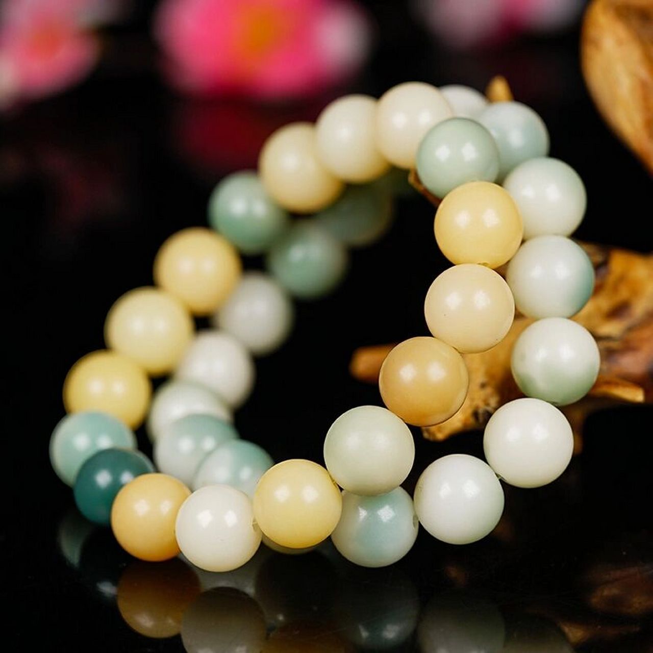 白玉菩提能盘出什么颜色