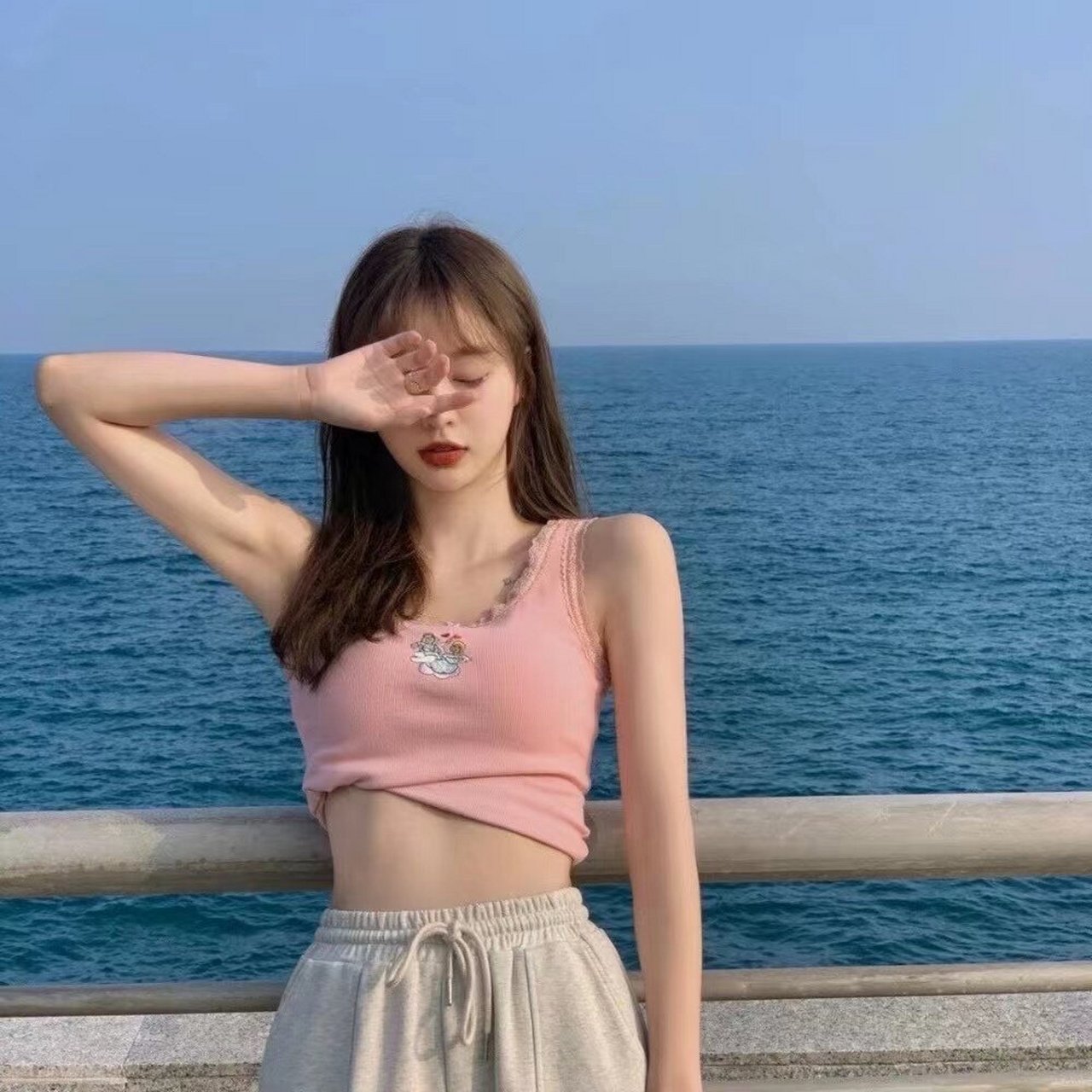 98wechat | 超好看的女生头像 "如果我有超能力 就帮你把内心的暗角