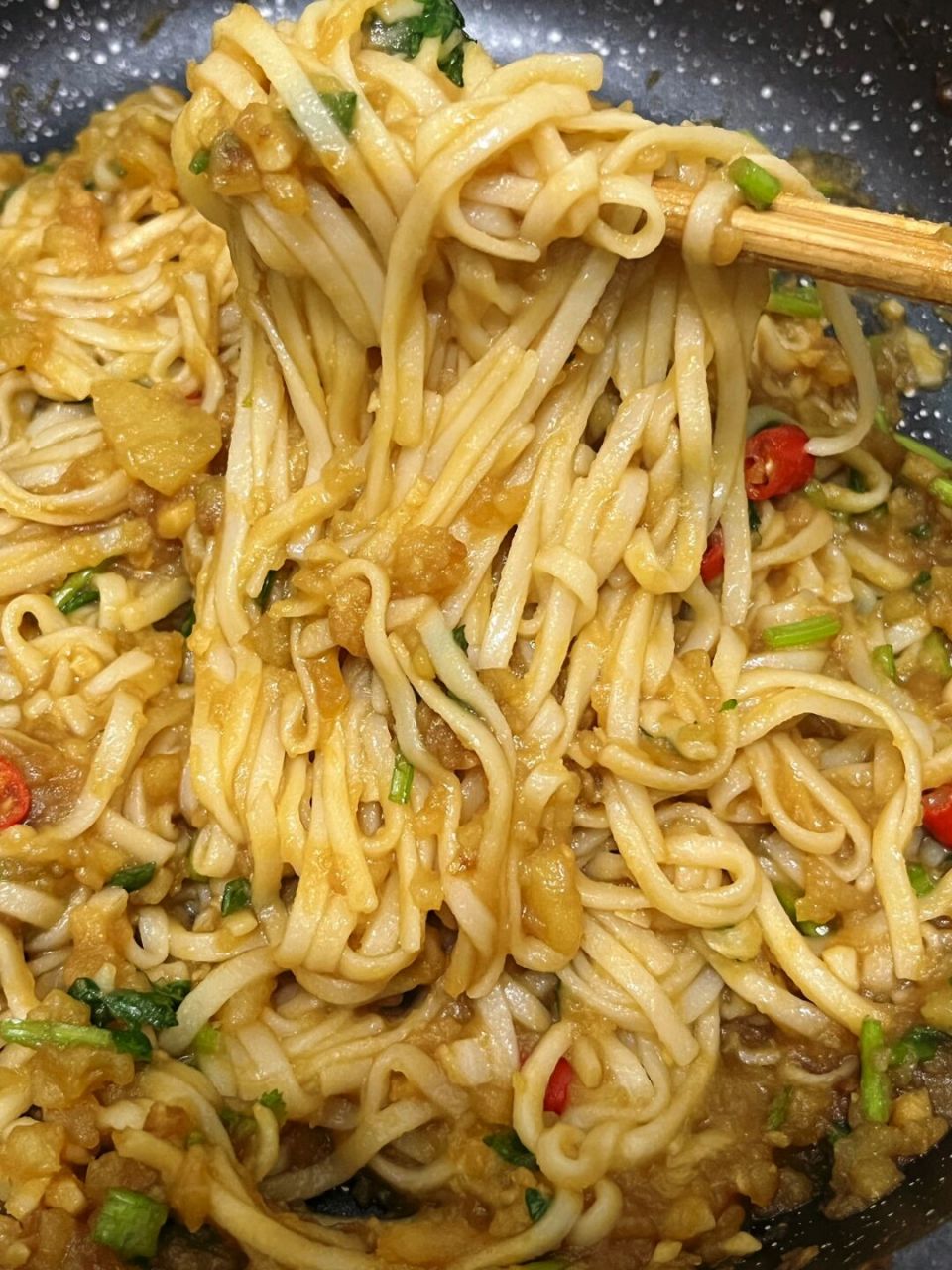 到底是谁发明的这个土豆泥拌面的吃法! 实在太香太好吃了!