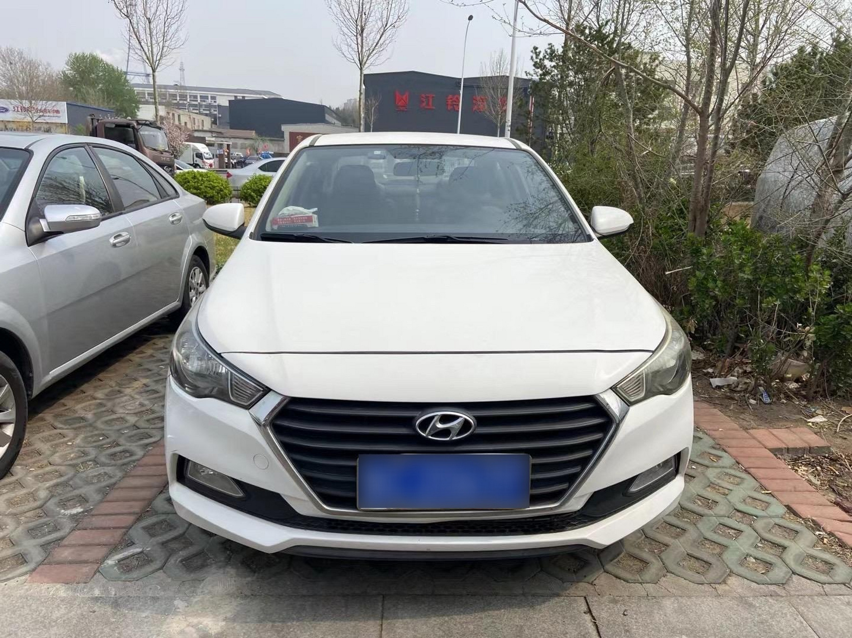 新到2017年10月 北京现代 悦纳 1.4l 手动挡 一手车 一手 4.9万公里!