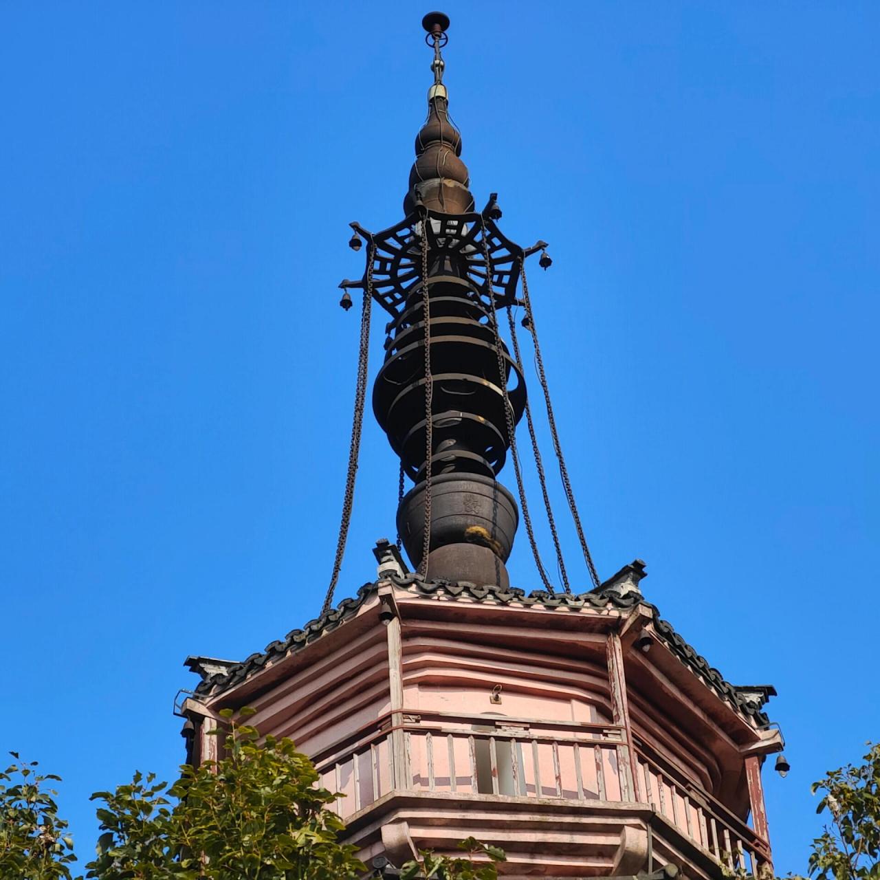 含山塔位于湖州市善琏镇含山.