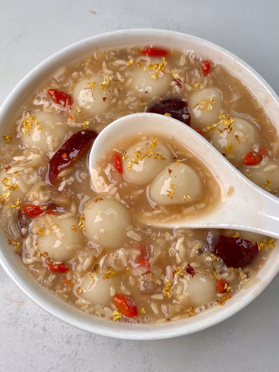 女孩们必须的桂花酒酿小圆子! 秋冬手脚冰凉的一定要多喝喝!