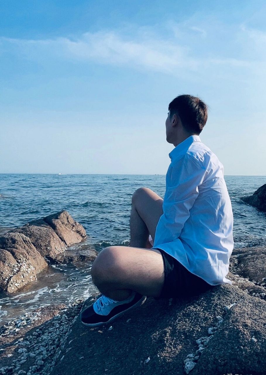 99这9种拍照姿势简单帅气一看就会超有氛围感,几种取 景景别超级