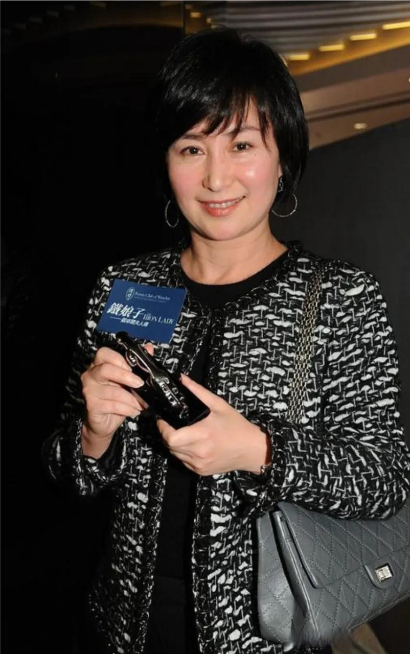 何超琼被提名为南方航空独董候选人.