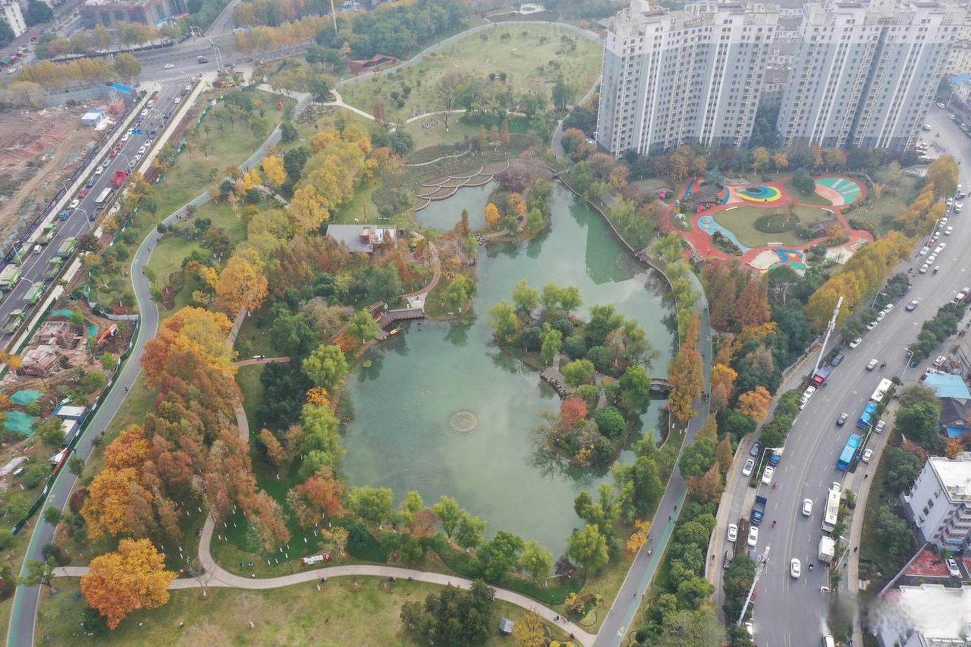 秋日的合肥花冲公园