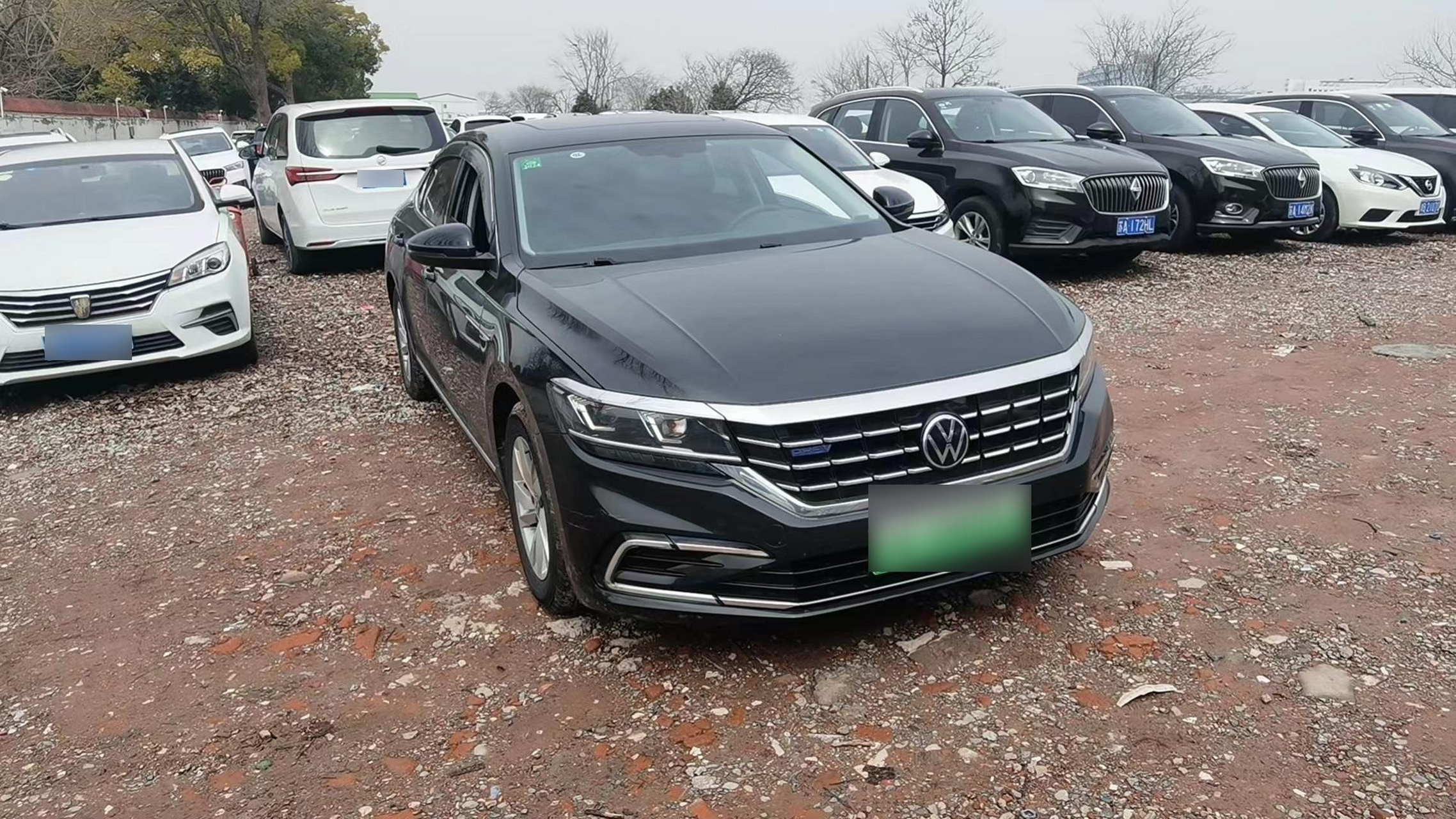 车型:2021款 帕萨特新能源 430phev 混动政采版c6 颜色:黑色 公里数