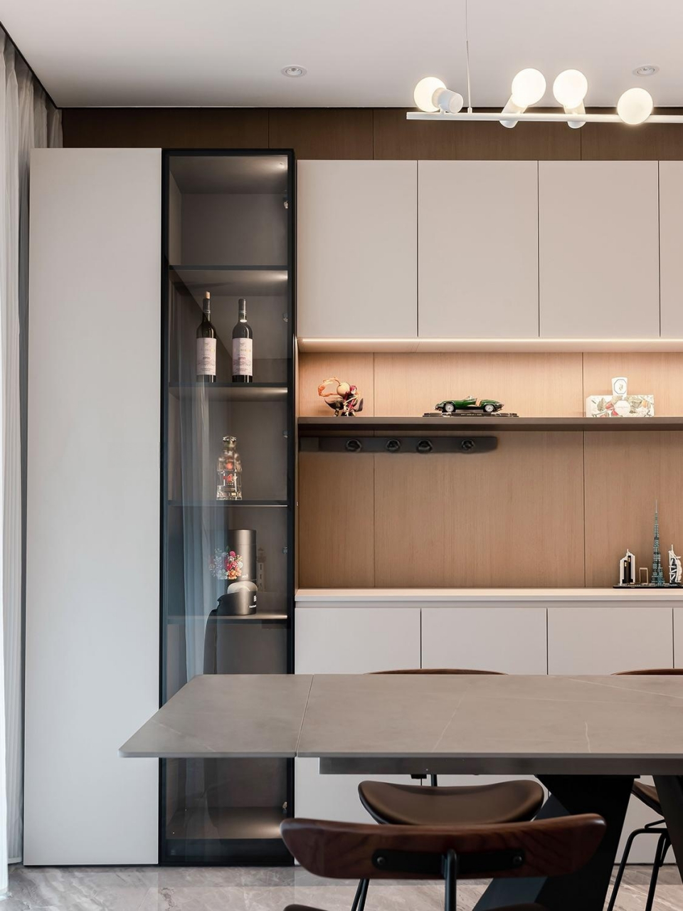 成都全屋定制|温暖柔和治愈的圆弧餐边柜 房屋信息 92地区:成都