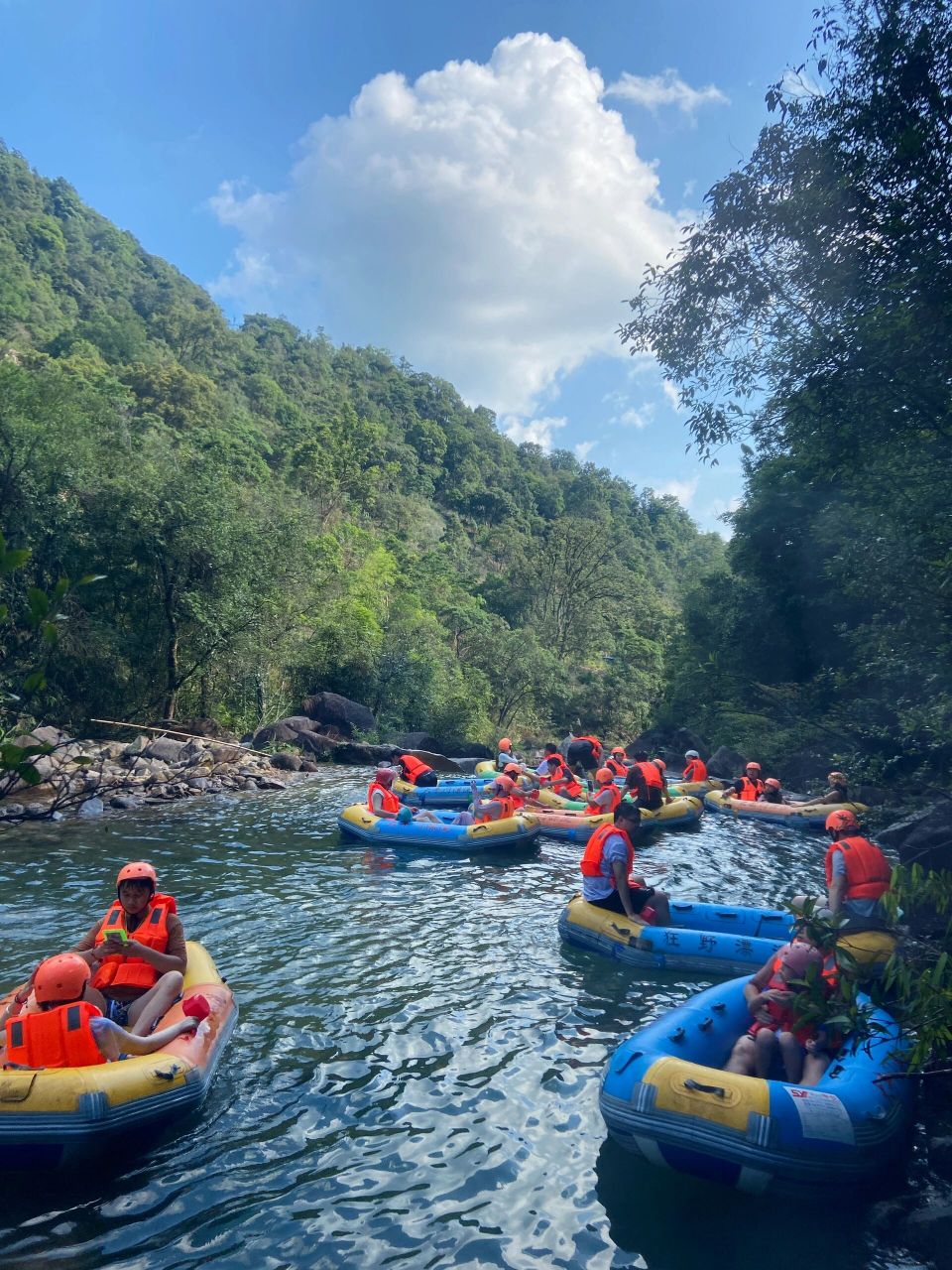 增城大丰门漂流 | 周末一日游 这里有无敌漂和威猛漂 无敌漂的游玩