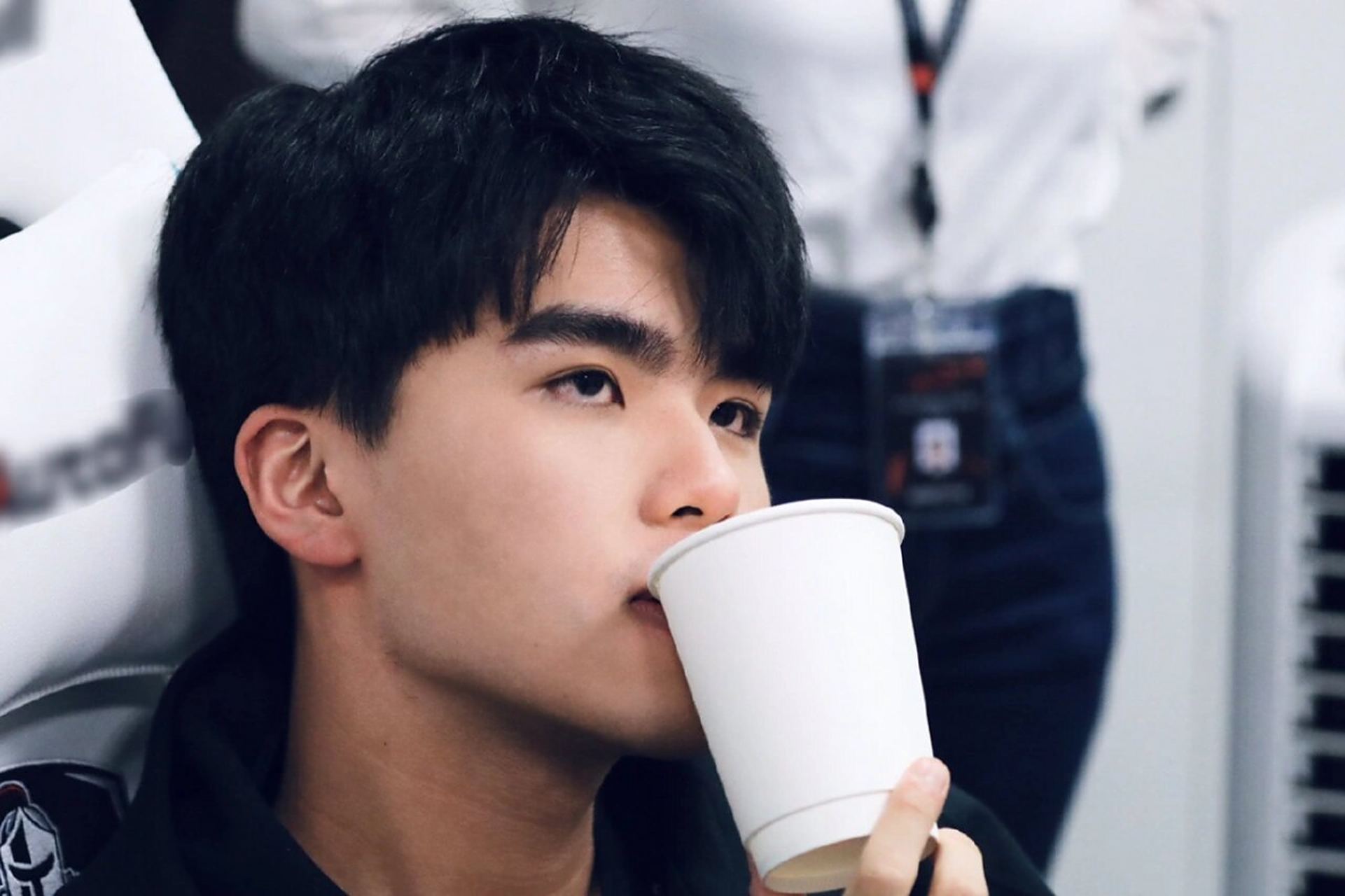 从翔哥到翔院长,还请继续帅下去99 福清小伙林炜翔,决赛三场零死亡.