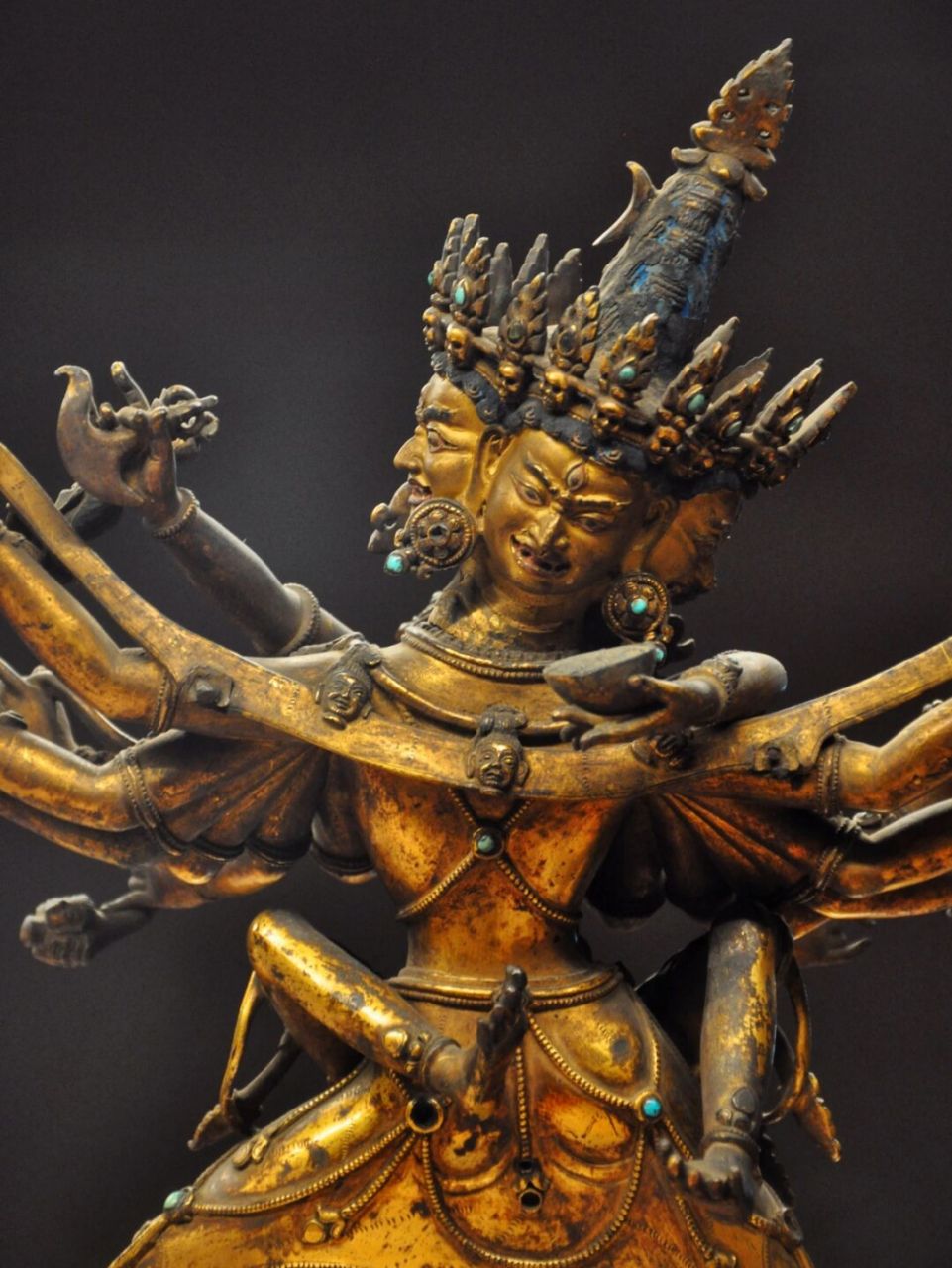 铜鎏金胜乐金刚像· 旅顺博物馆藏 胜乐金刚又称上乐金刚,梵文 cakra