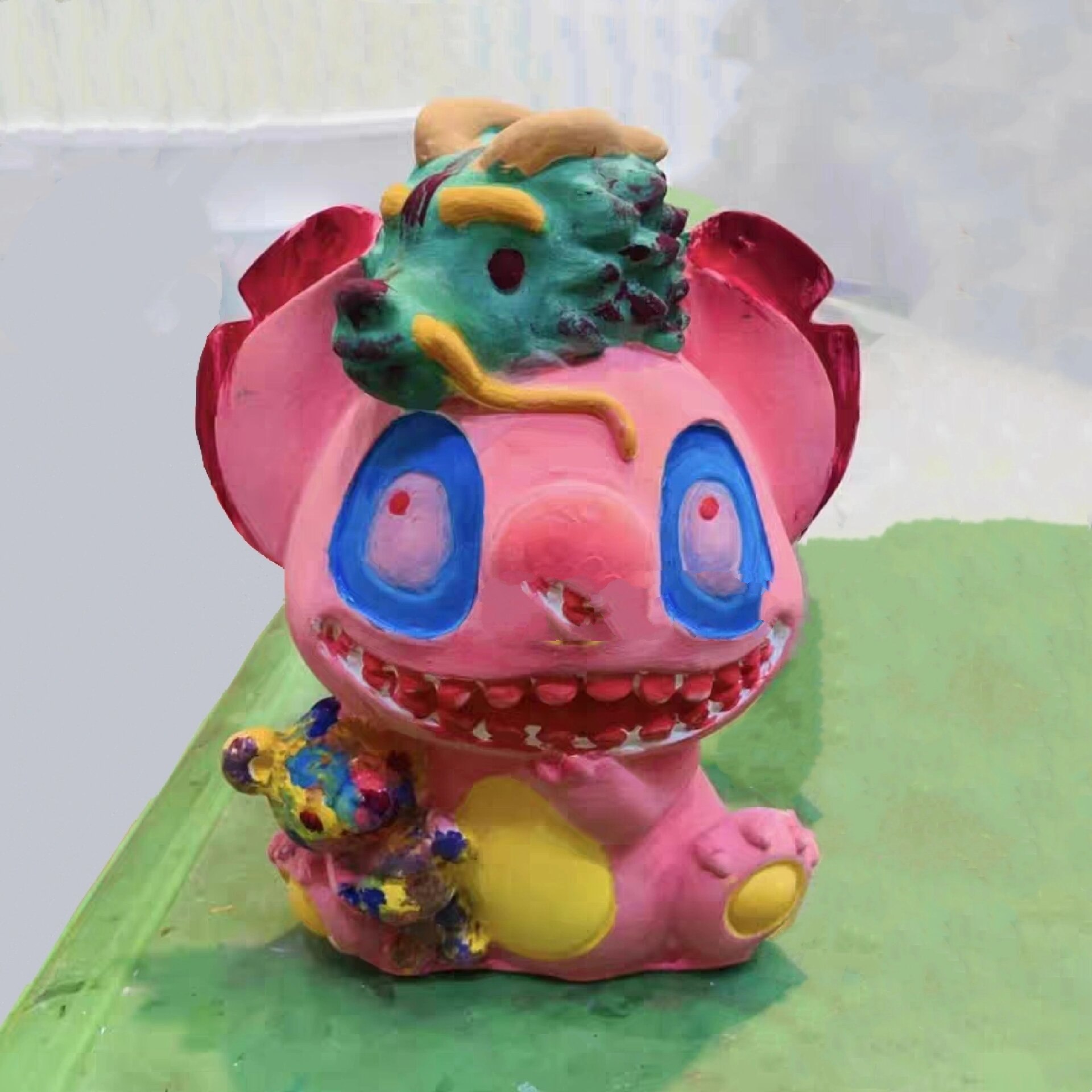 石膏娃娃龙头史迪仔