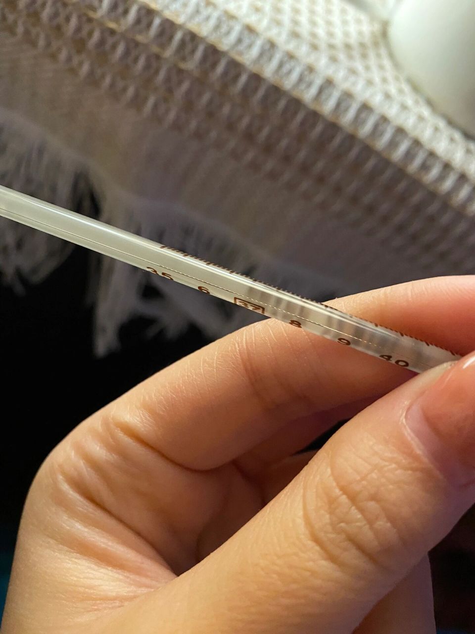 3-38.6-39,全身发冷估计还要继续升温,老爸说我烧到脑子了,害怕