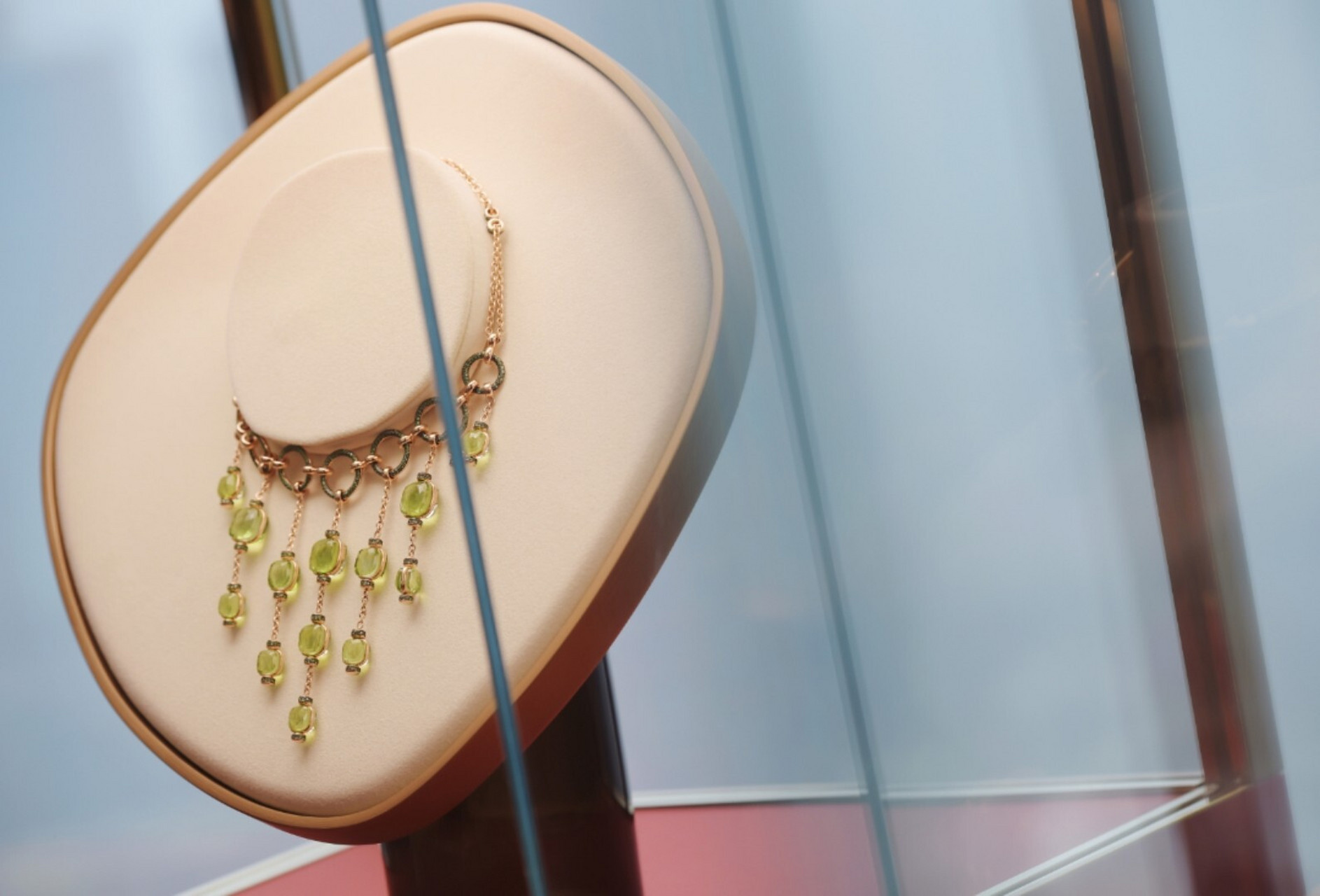 78近期参加了pomellato宝曼兰朵在北京举办的高级珠宝品鉴会 78被