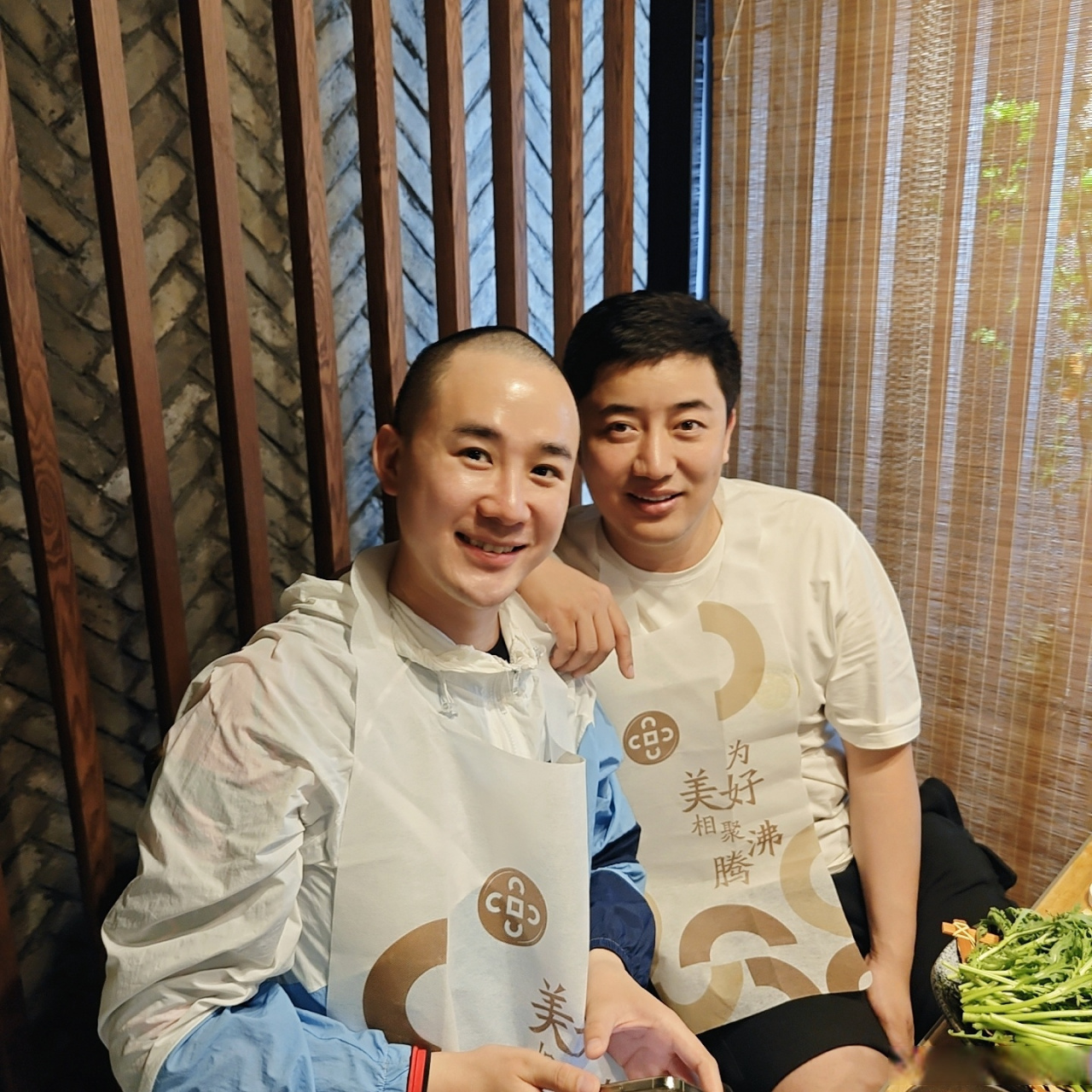 到杭州了,谢谢关立新老师请我吃火锅,然后我就开始发高烧全身酸痛病倒