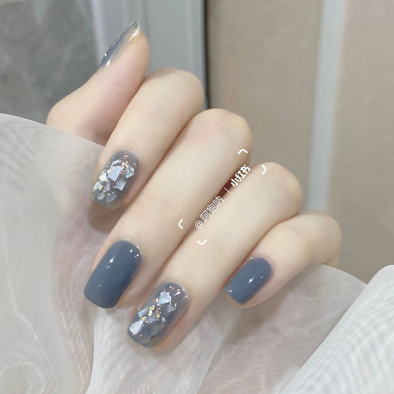 冰晶海洋03夏日雾霾蓝色贝壳晕染美甲 雾霾蓝色太适合夏天啦!